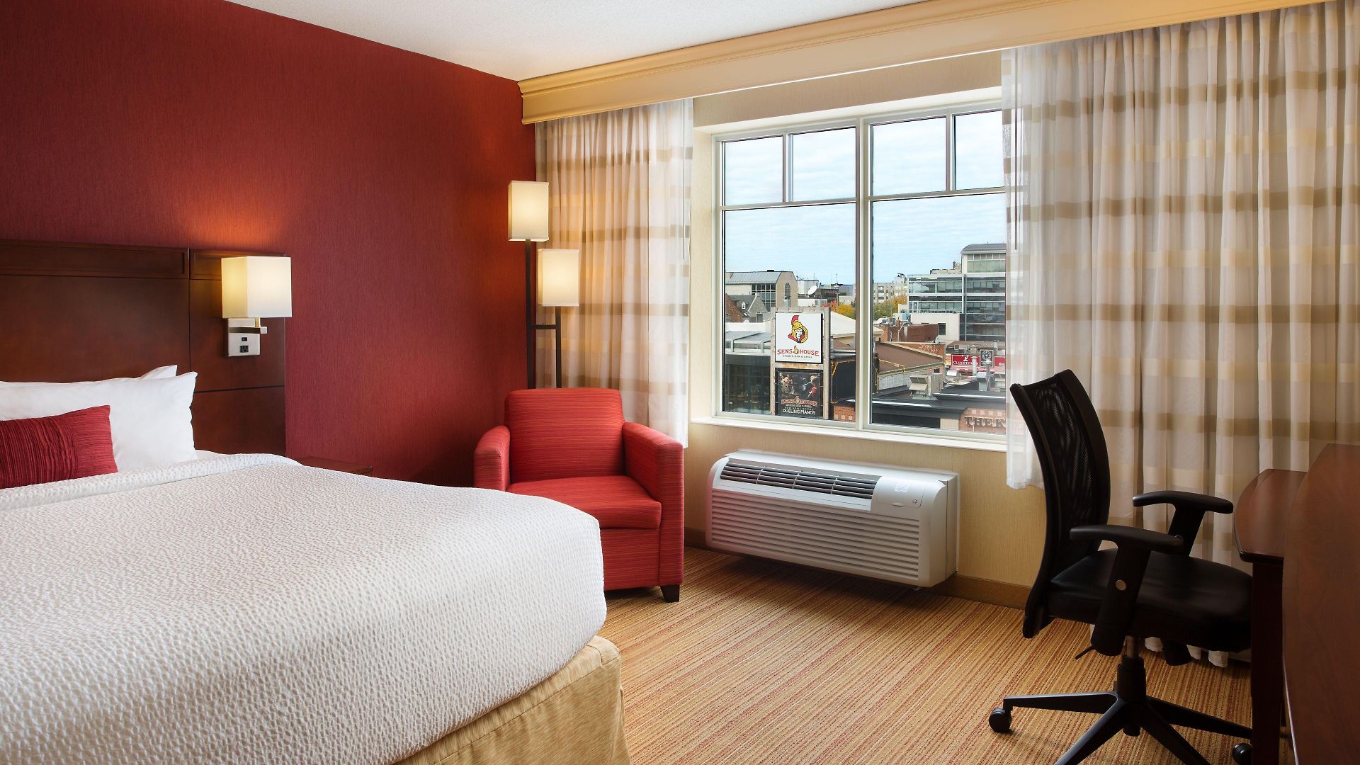 Hotel Courtyard By Marriott Downtown Ottawa