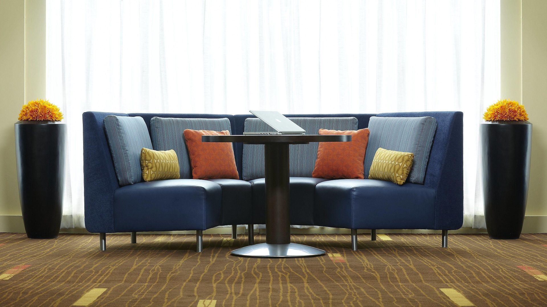 Courtyard By Marriott Downtown Hotel 3*