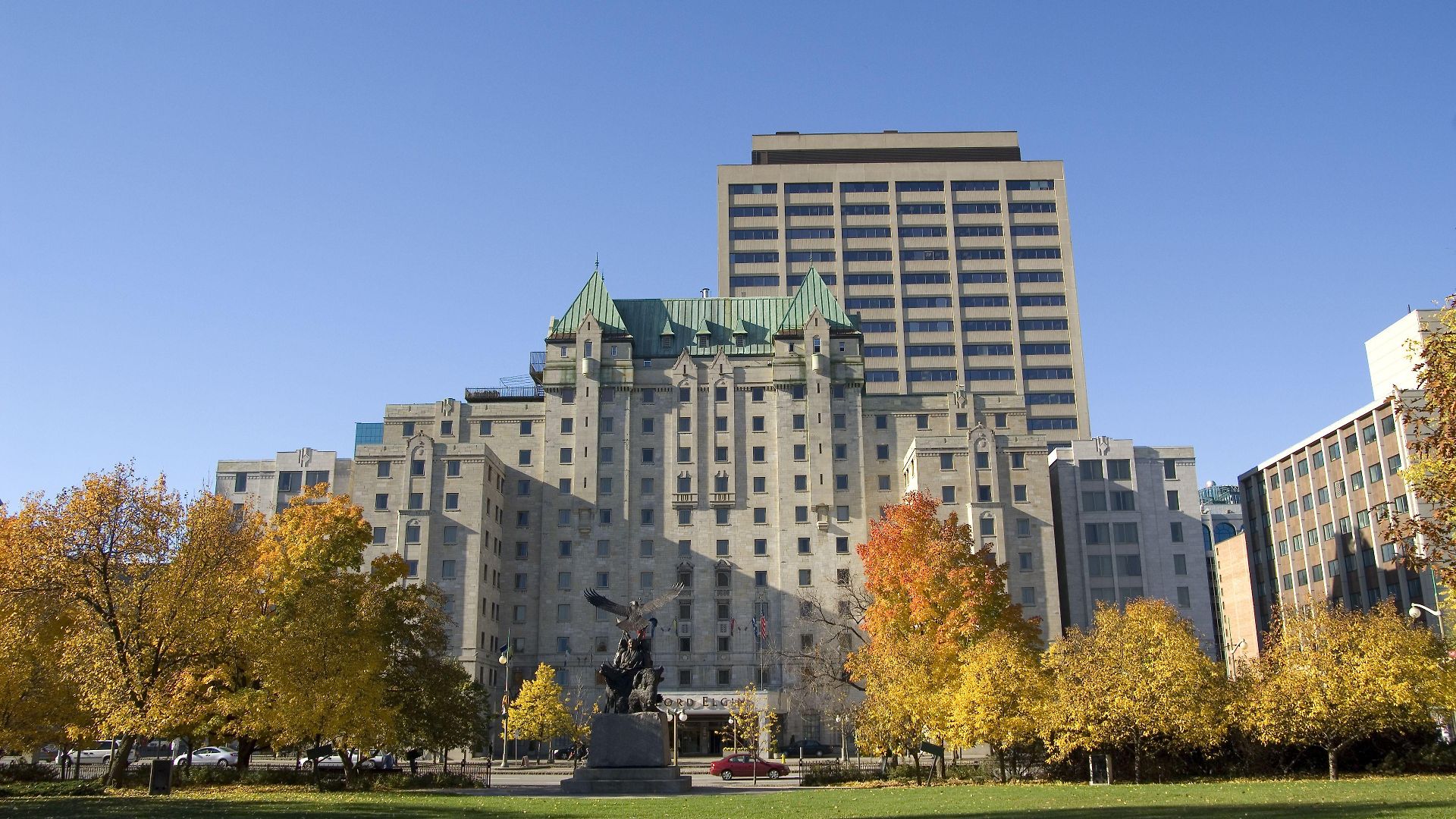 Lord Elgin Hotel