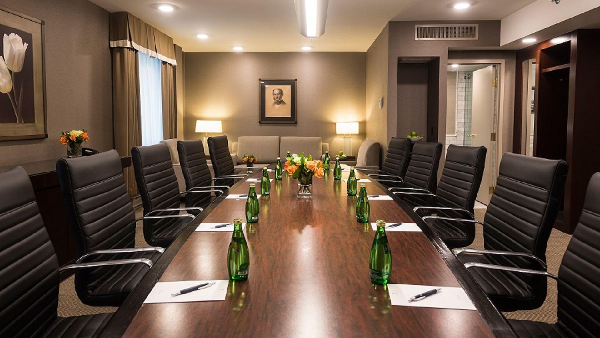 Lord Elgin Hotel 4*