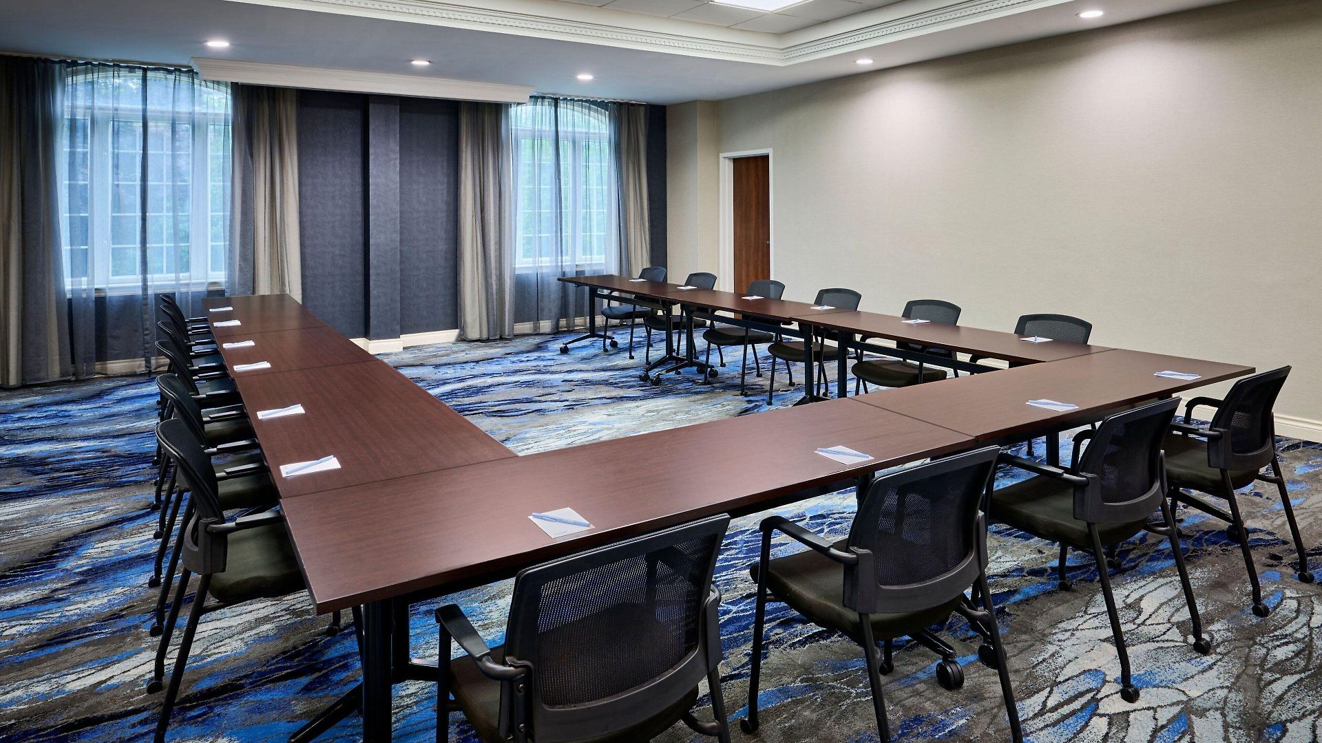 Hotel Fairfield & By Marriott Kanata