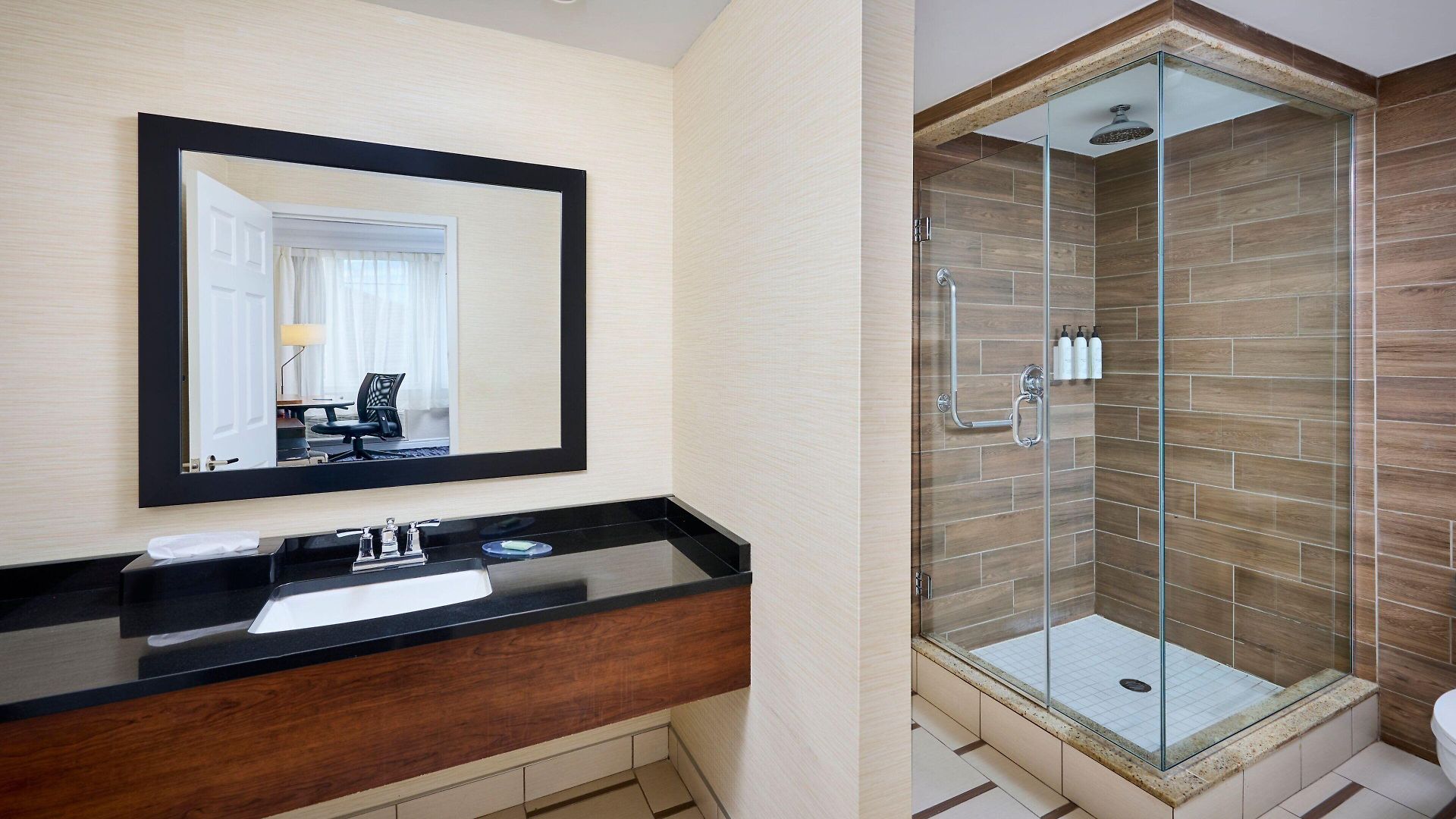 Fairfield & By Marriott Kanata Hotel