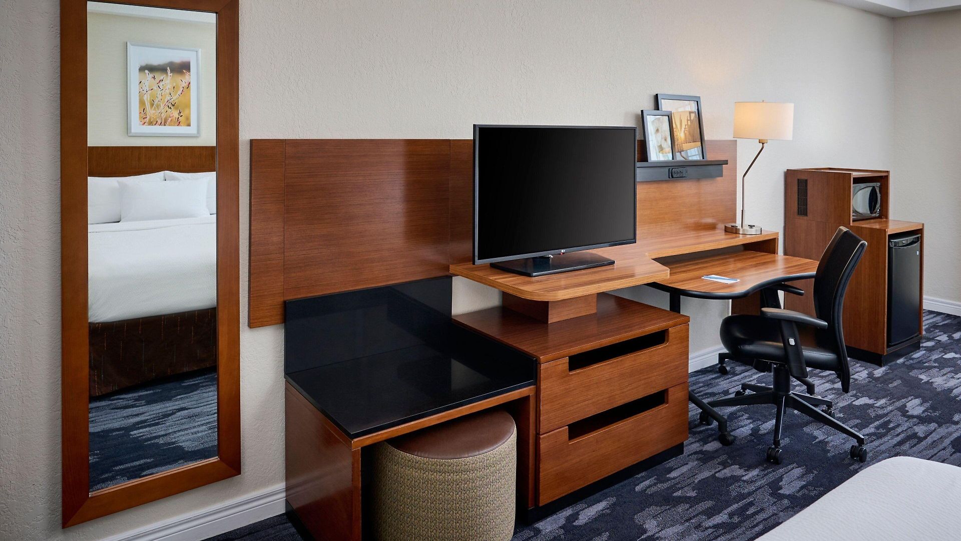 Hotel Fairfield & By Marriott Kanata