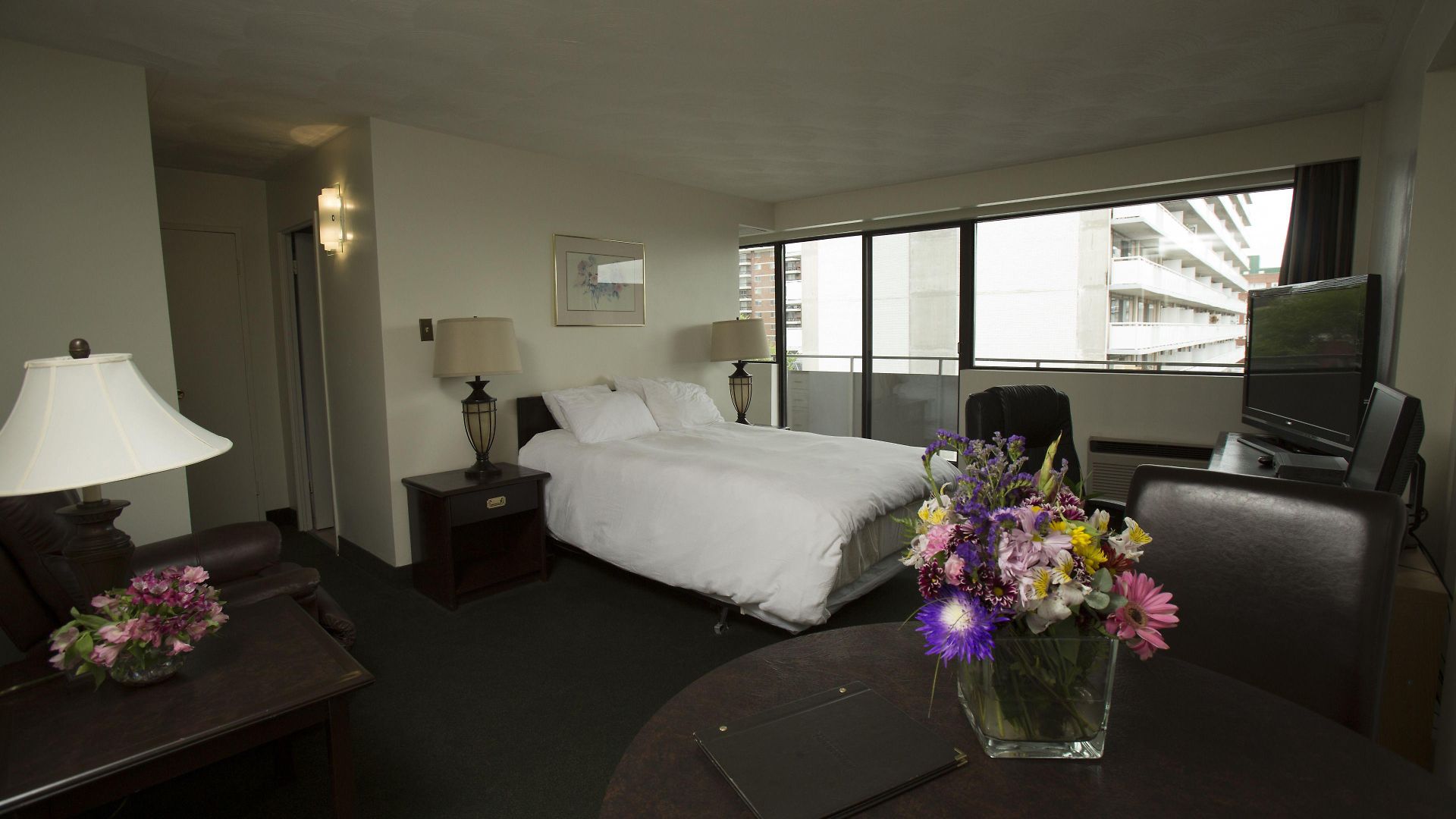 Aparthotel The Business