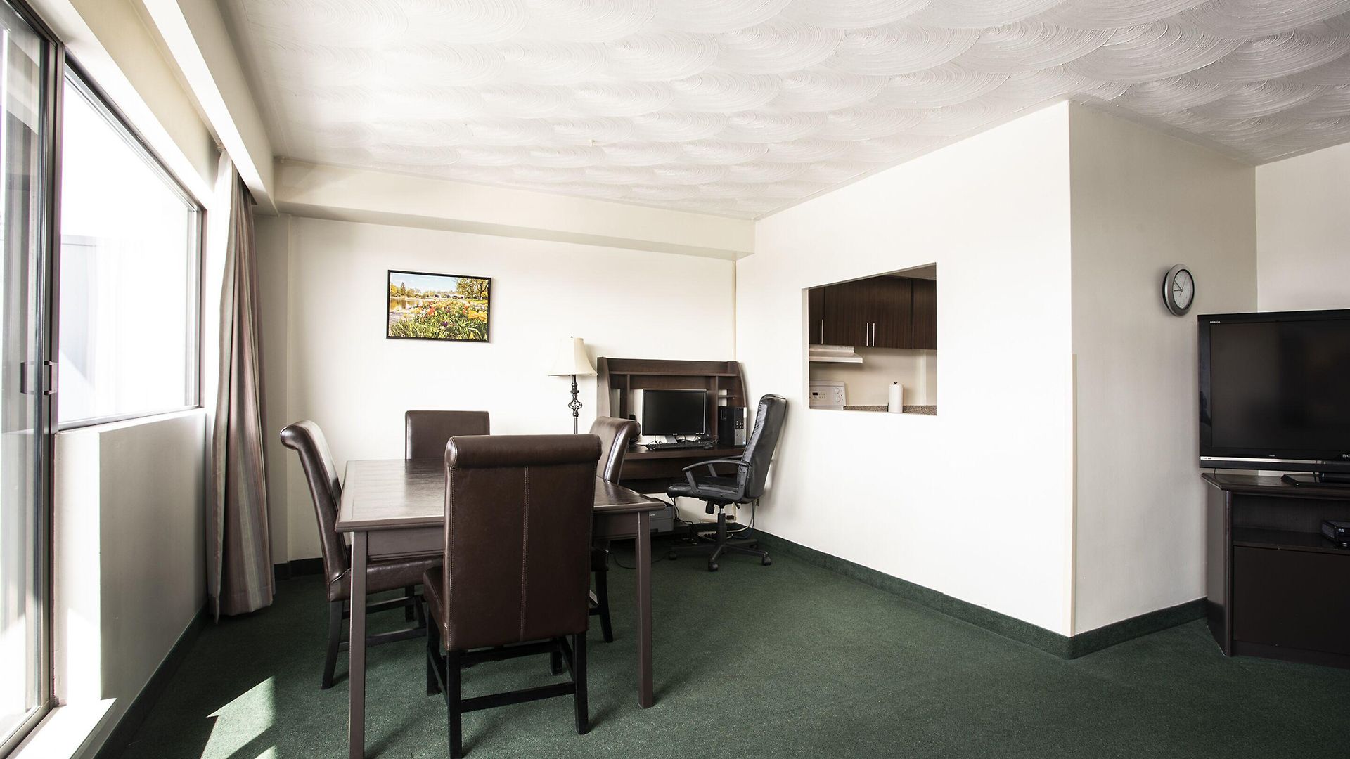 The Business Aparthotel Ottawa