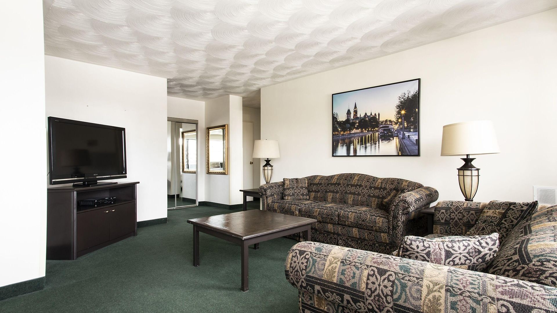 Aparthotel The Business 3*