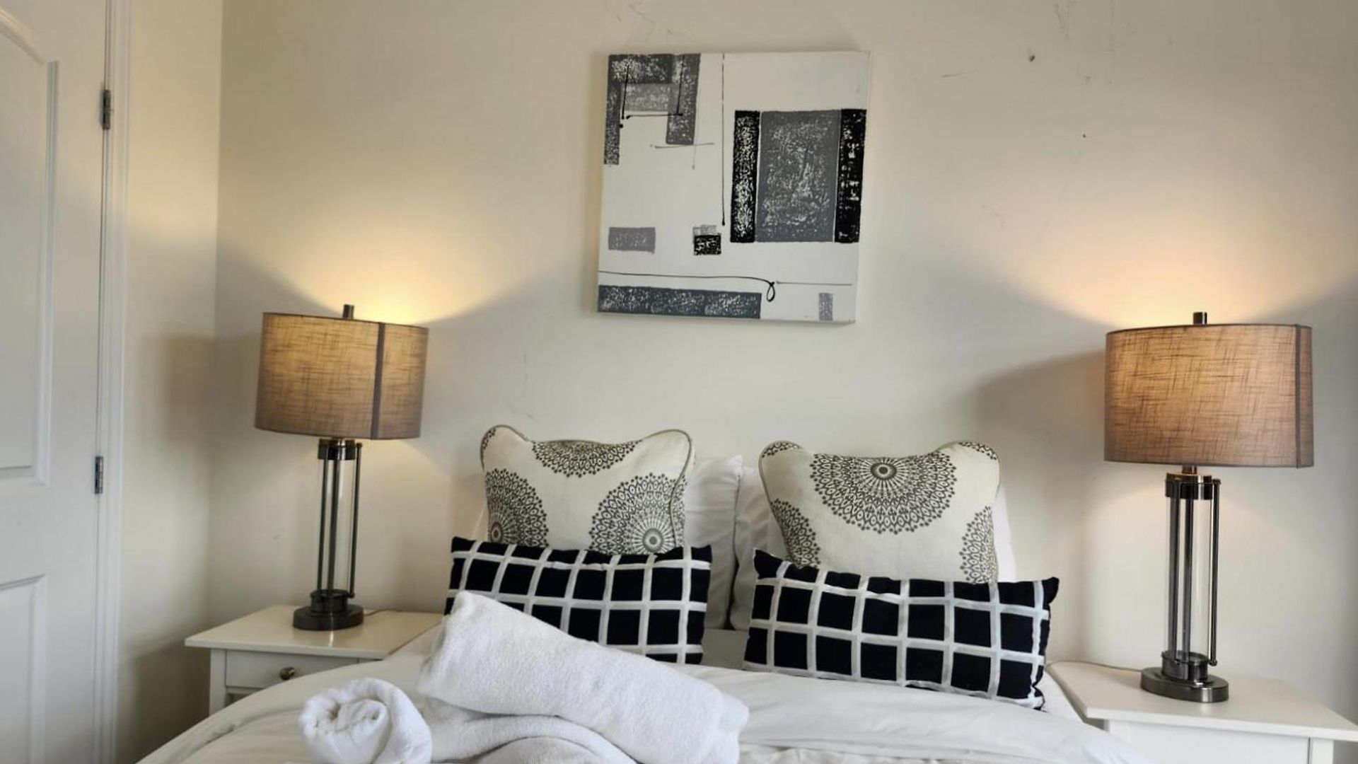 New Era Homestay *