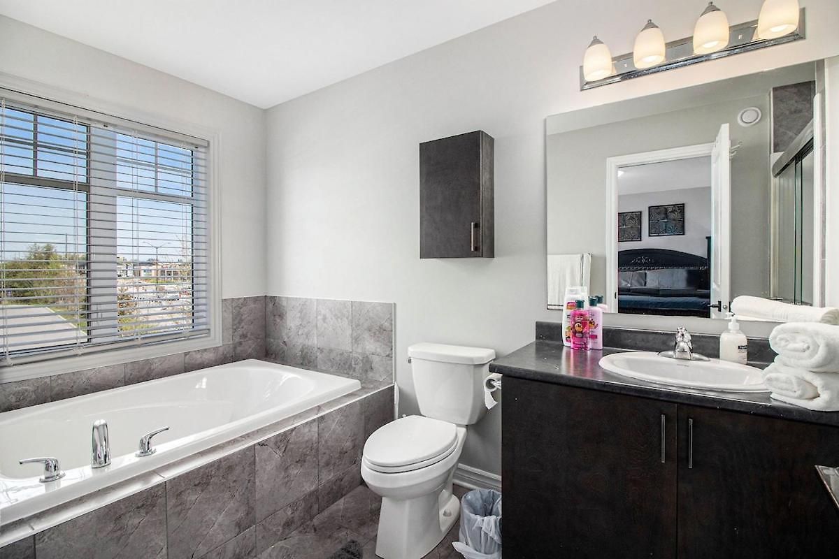 Beautifully Furnished 3-bedroom Apartment