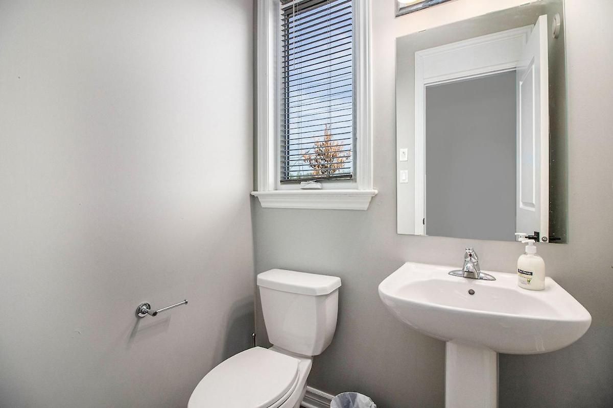 Beautifully Furnished 3-bedroom * Ottawa