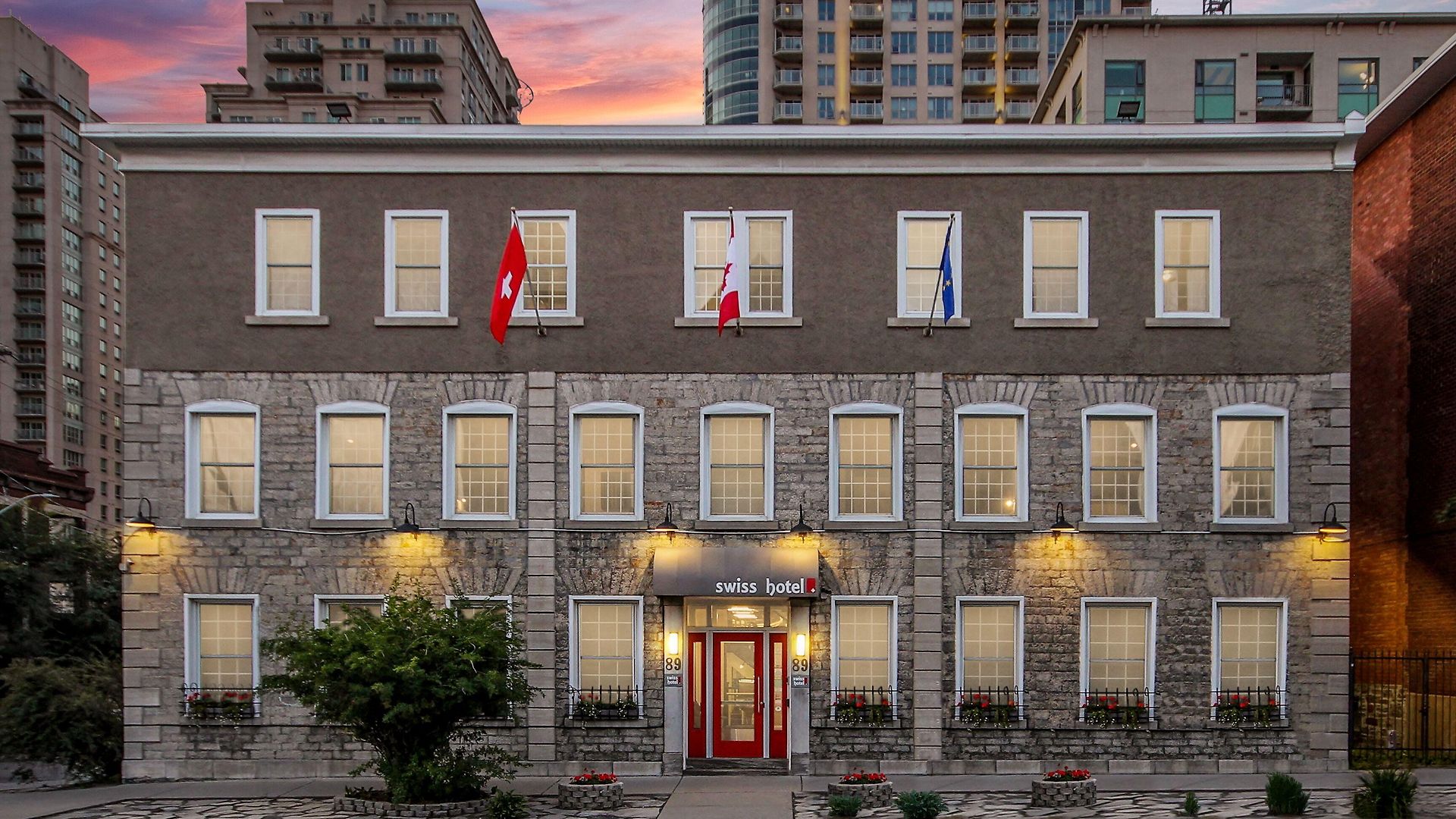 Hotel Swiss Ottawa