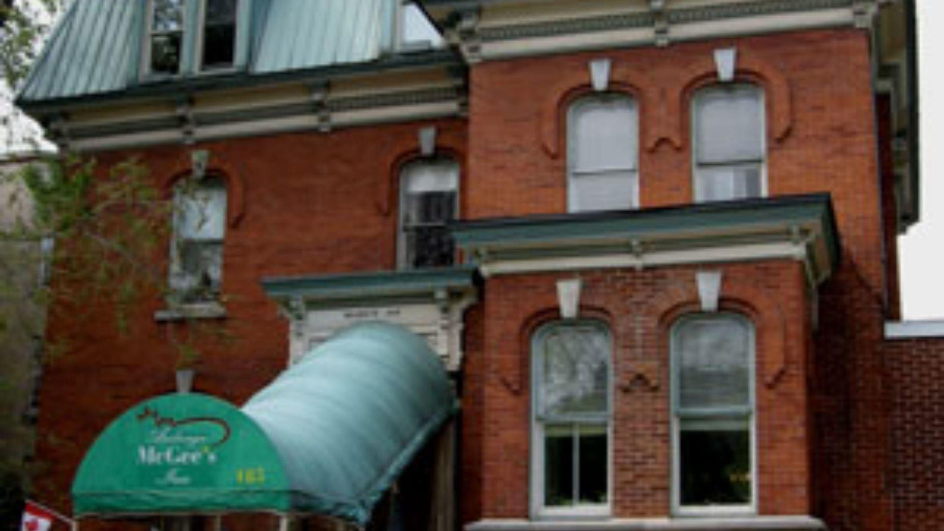 Mcgee's Bed & Breakfast 3*