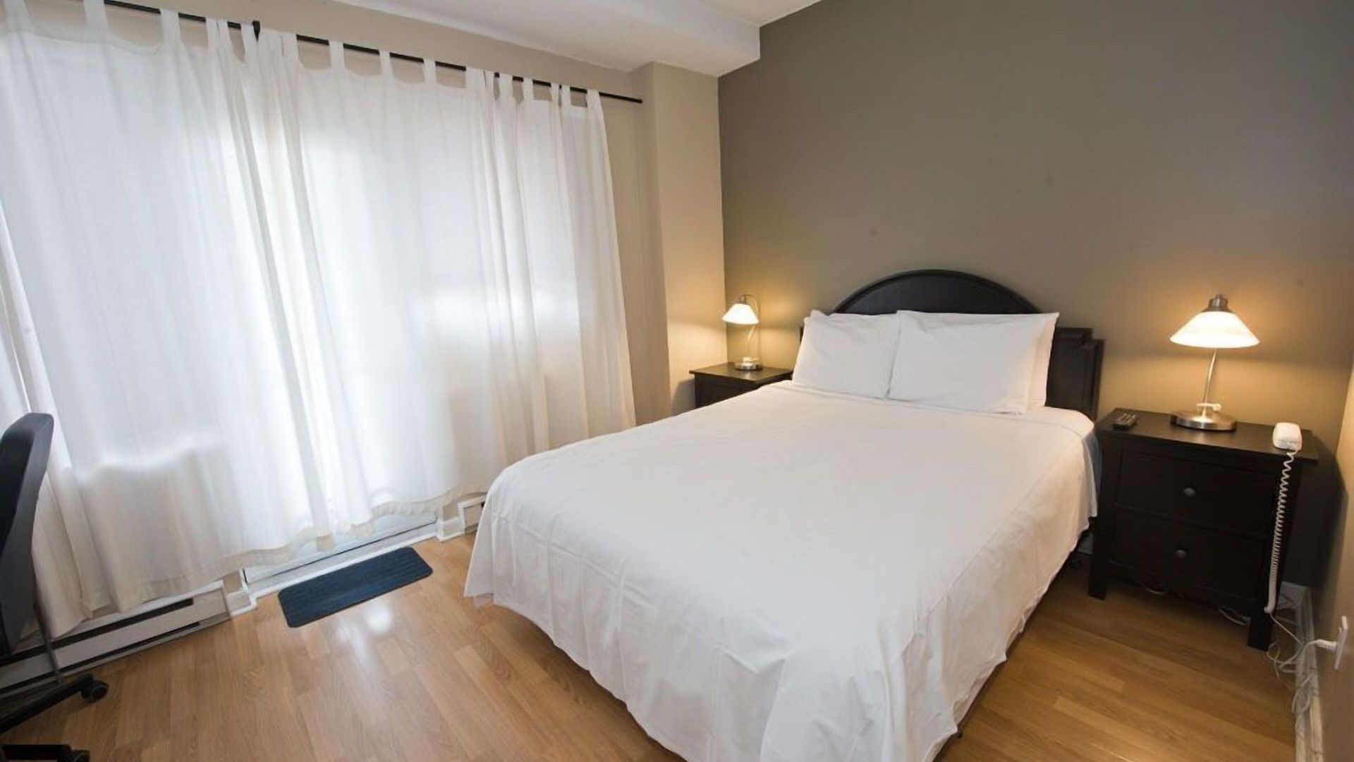 Byward Blue Hotel Ottawa
