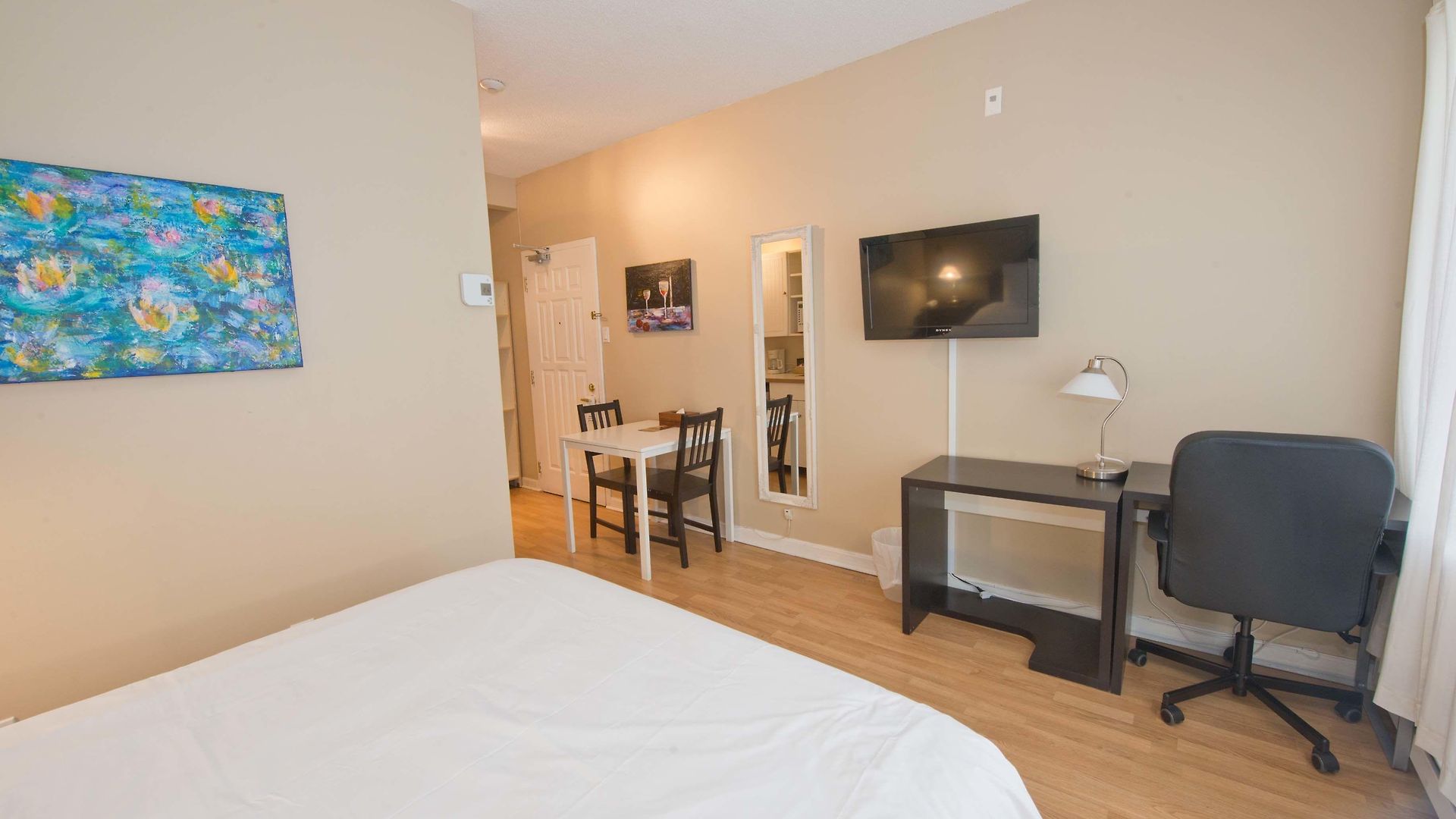Hotel Byward Blue 3*