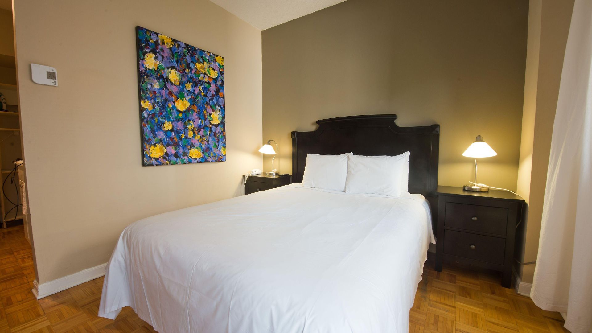 Hotel Byward Blue