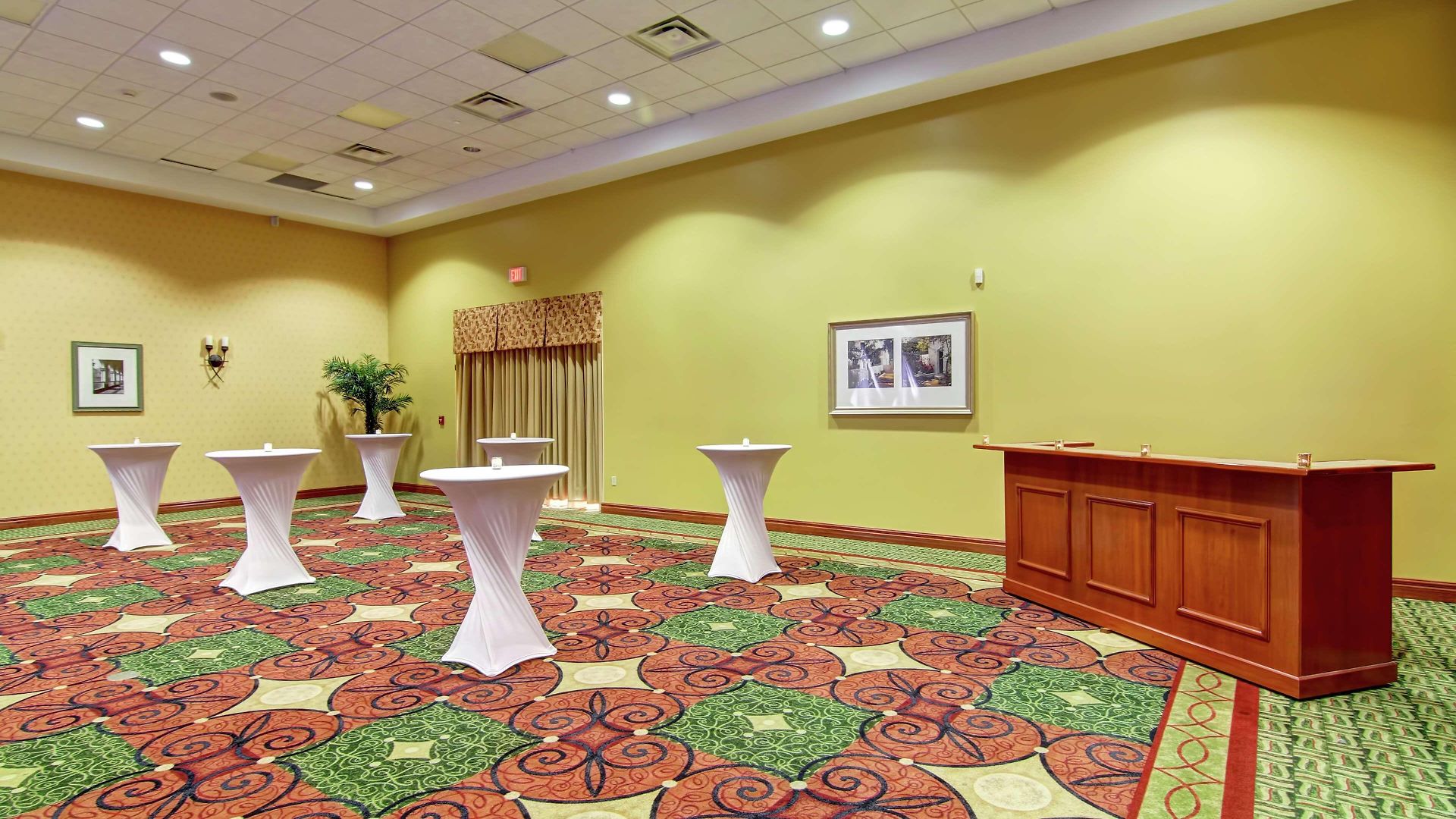 Hilton Garden Airport Hotel Ottawa