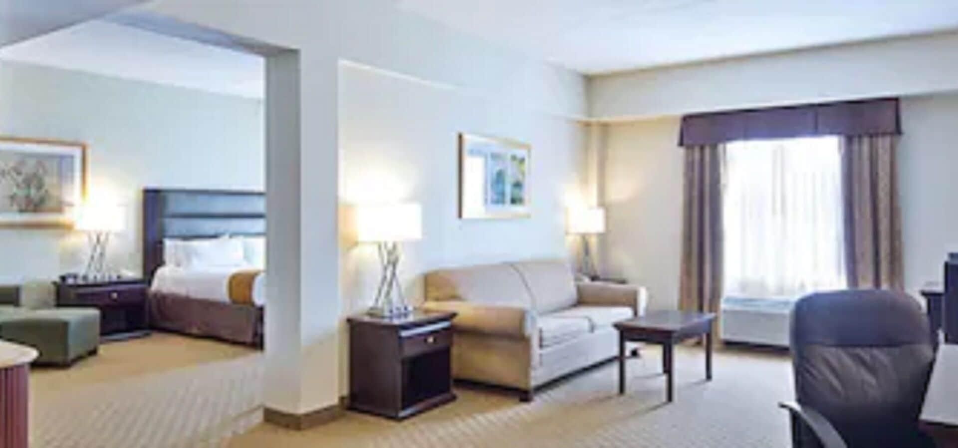 Hotel Express & Airport By Ihg