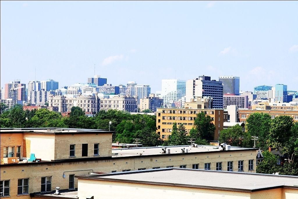 & Conference Centre - Downtown 3*