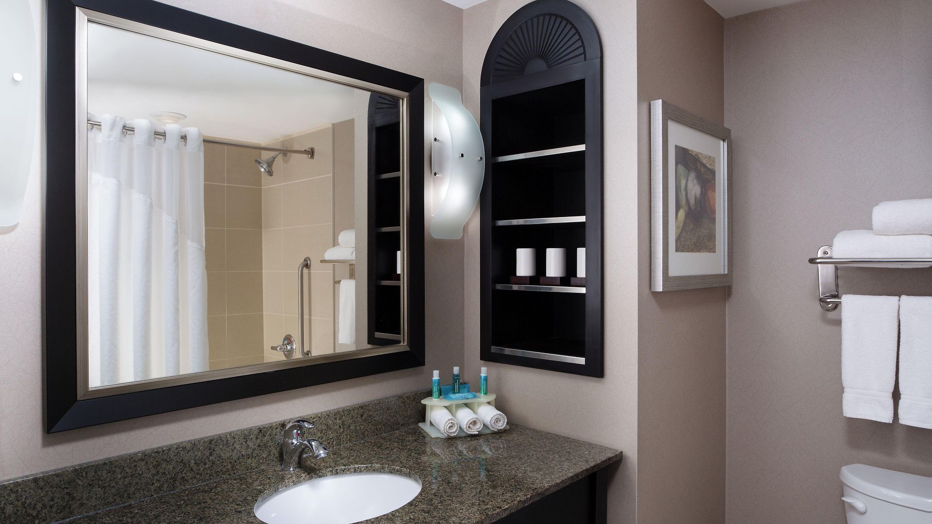 Express & West - Nepean By Ihg 2* Ottawa
