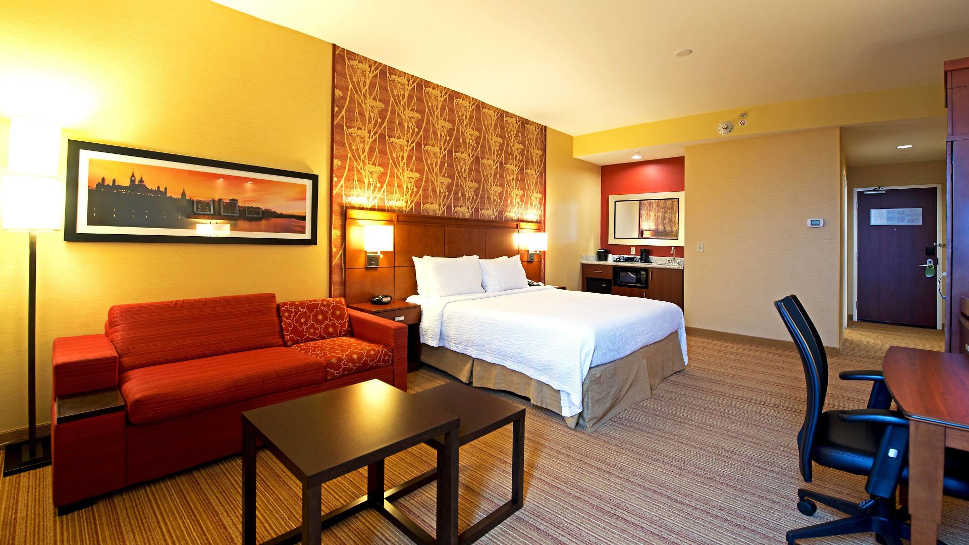 Hotel Courtyard By Marriott East