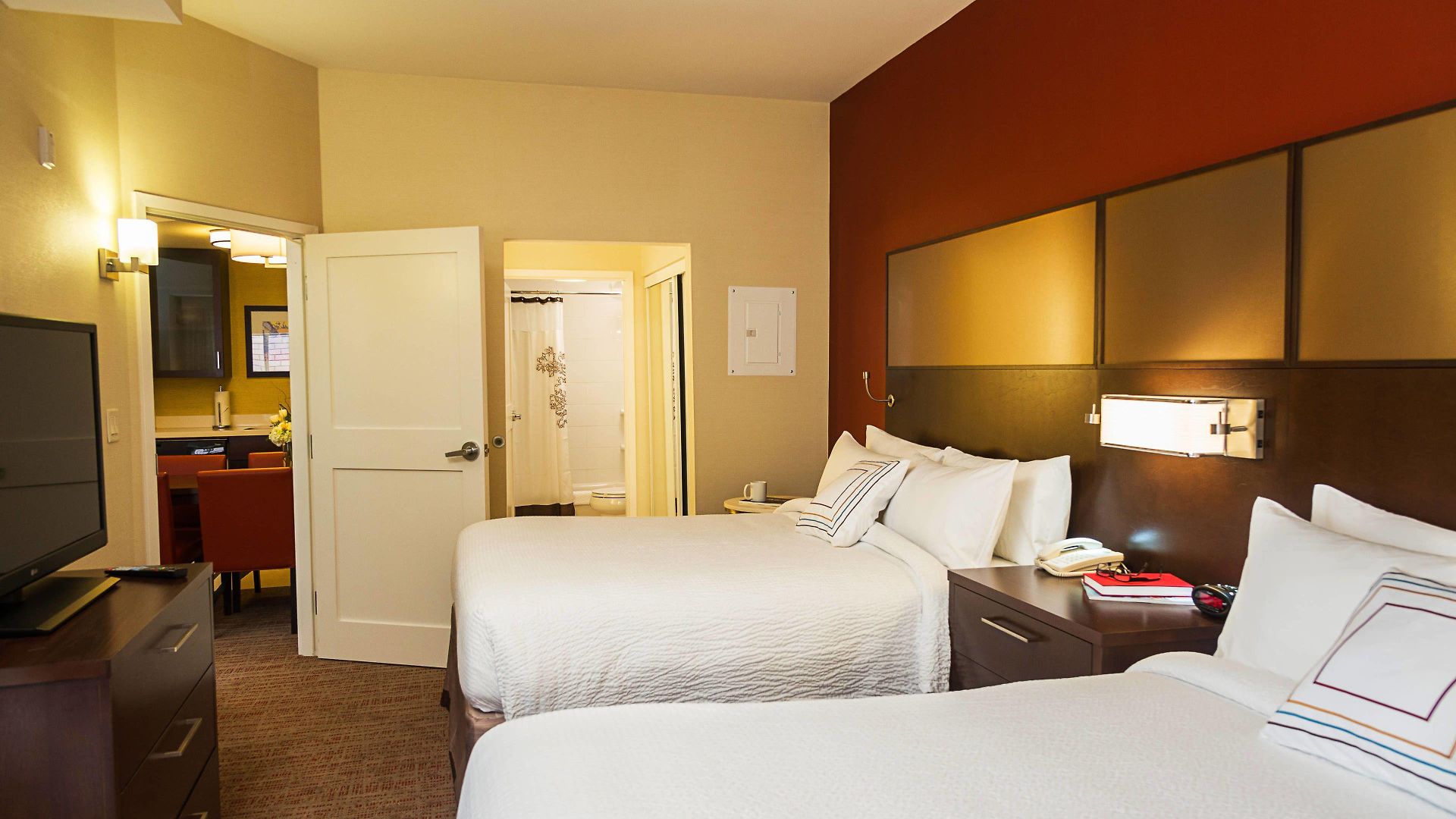By Marriott Airport Ottawa