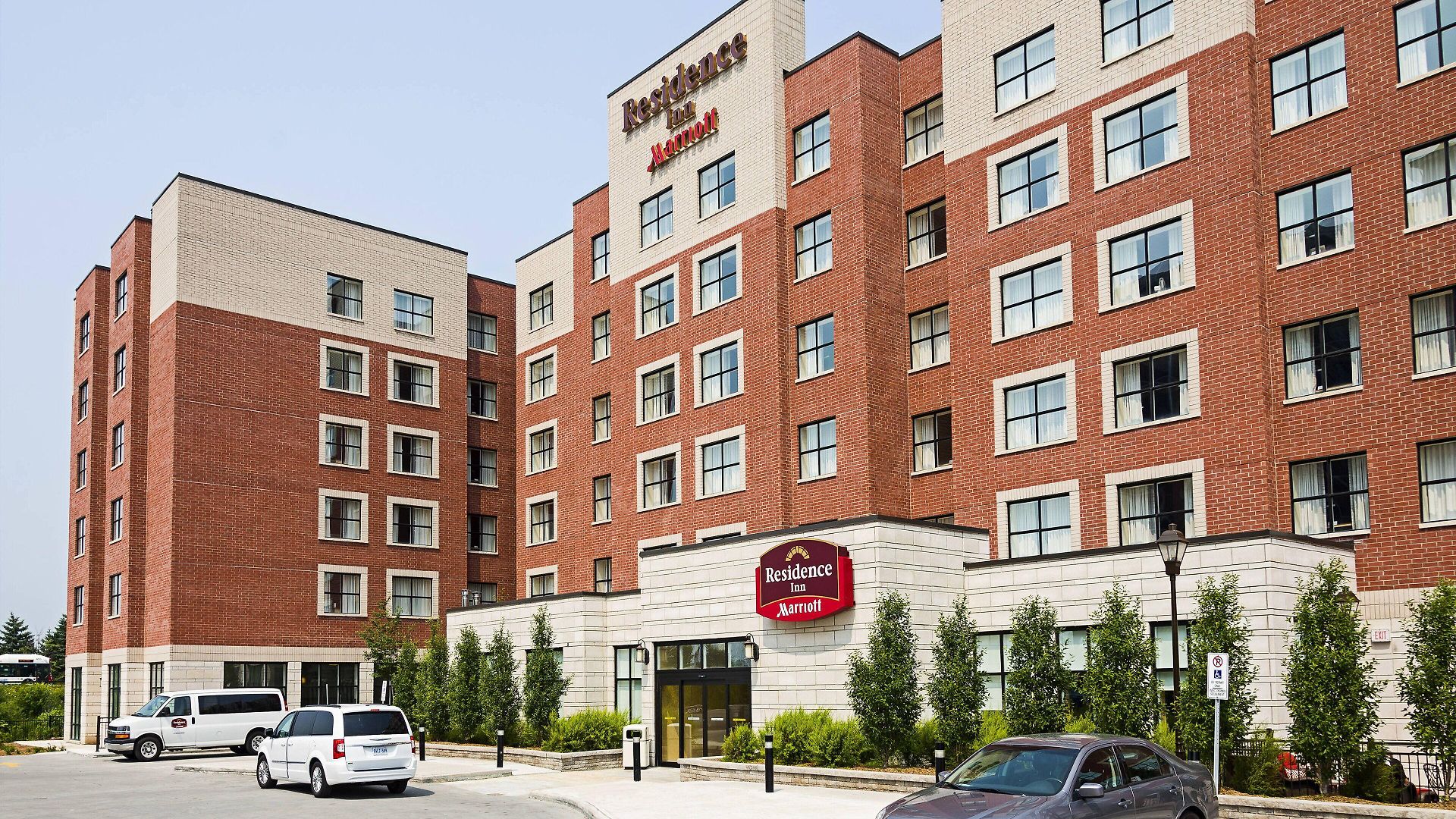 By Marriott Airport 3*