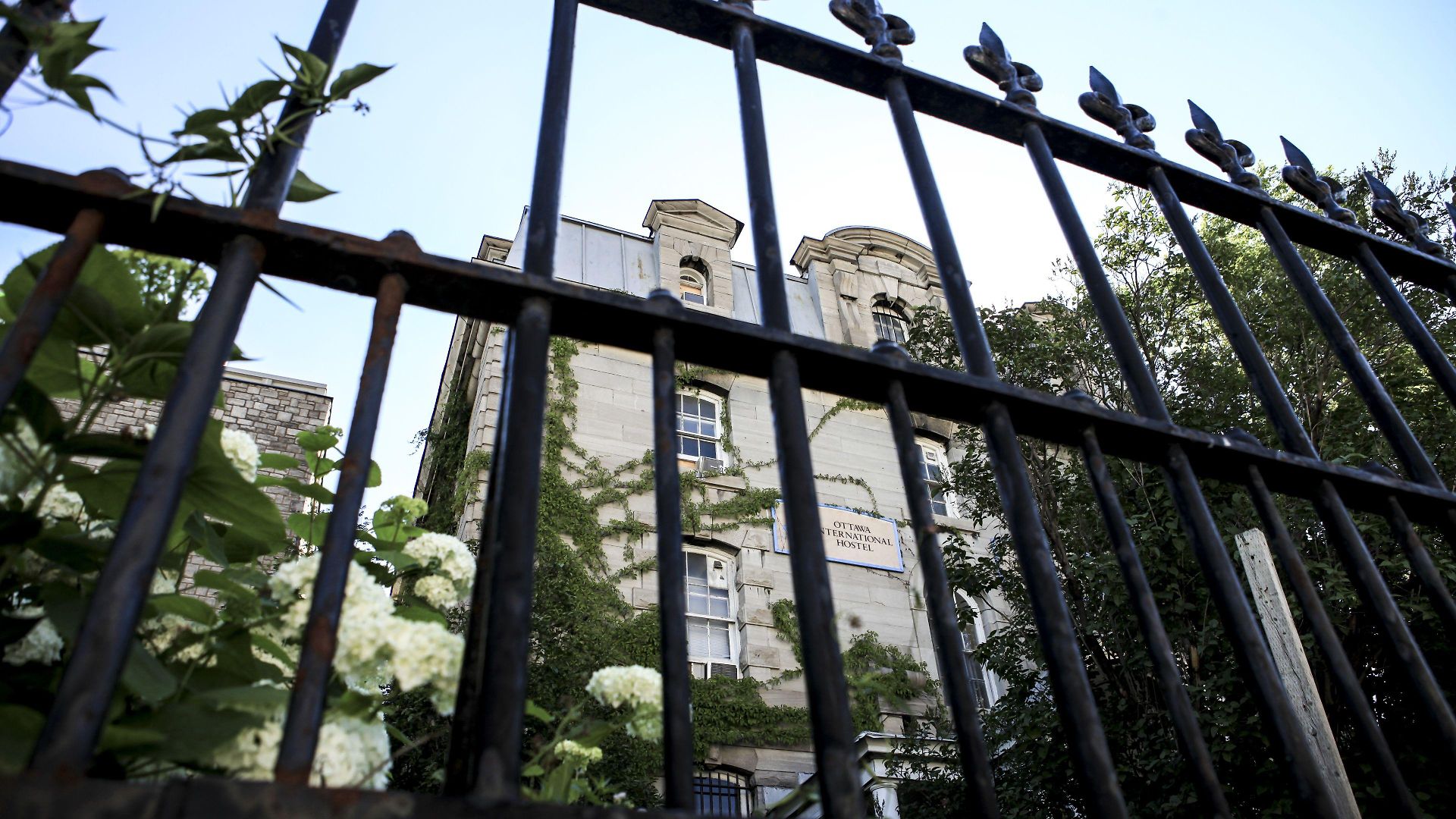 Saintlo Ottawa Jail Hostel Hostel *
