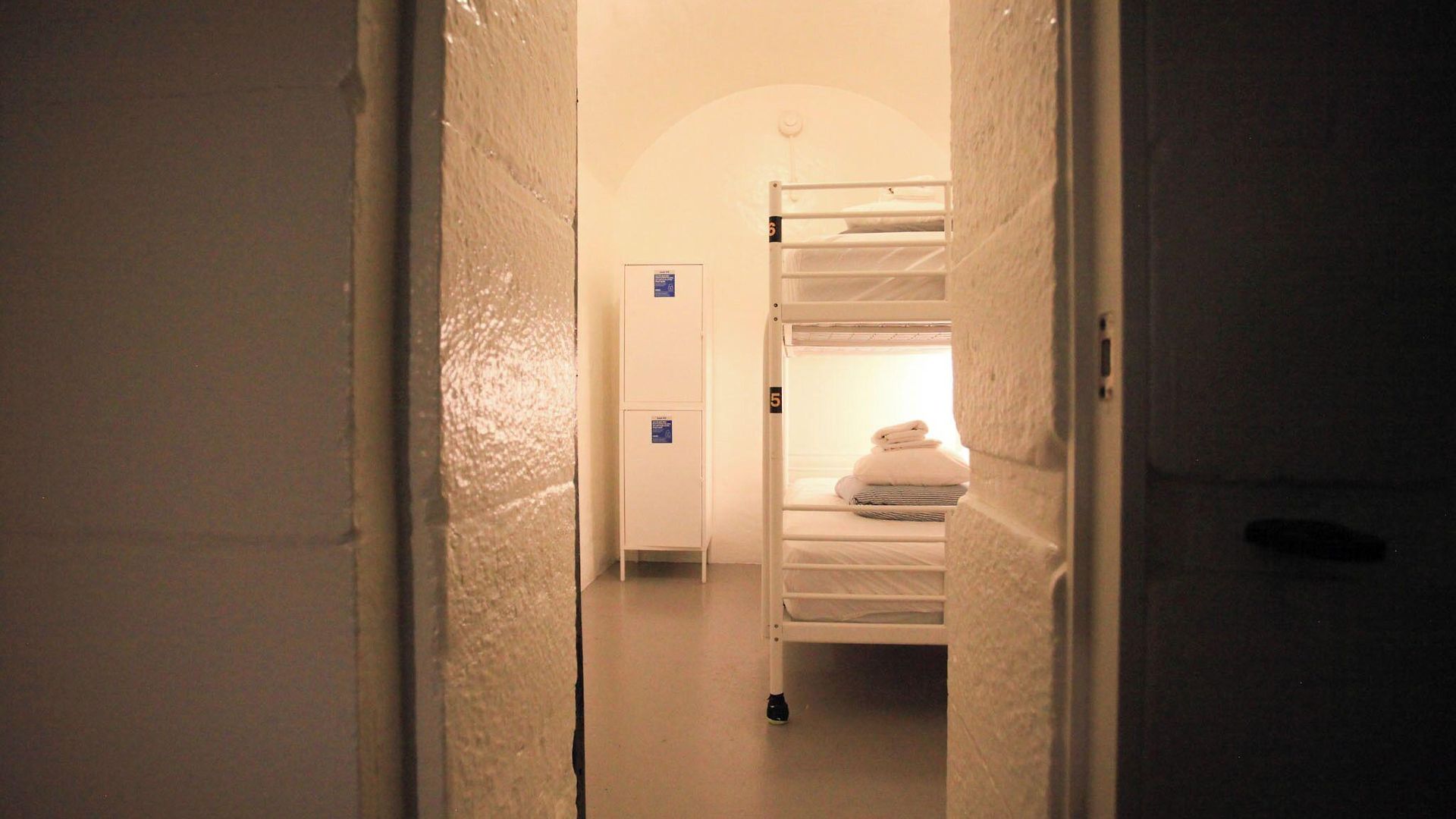 Hostel Saintlo Ottawa Jail Hostel