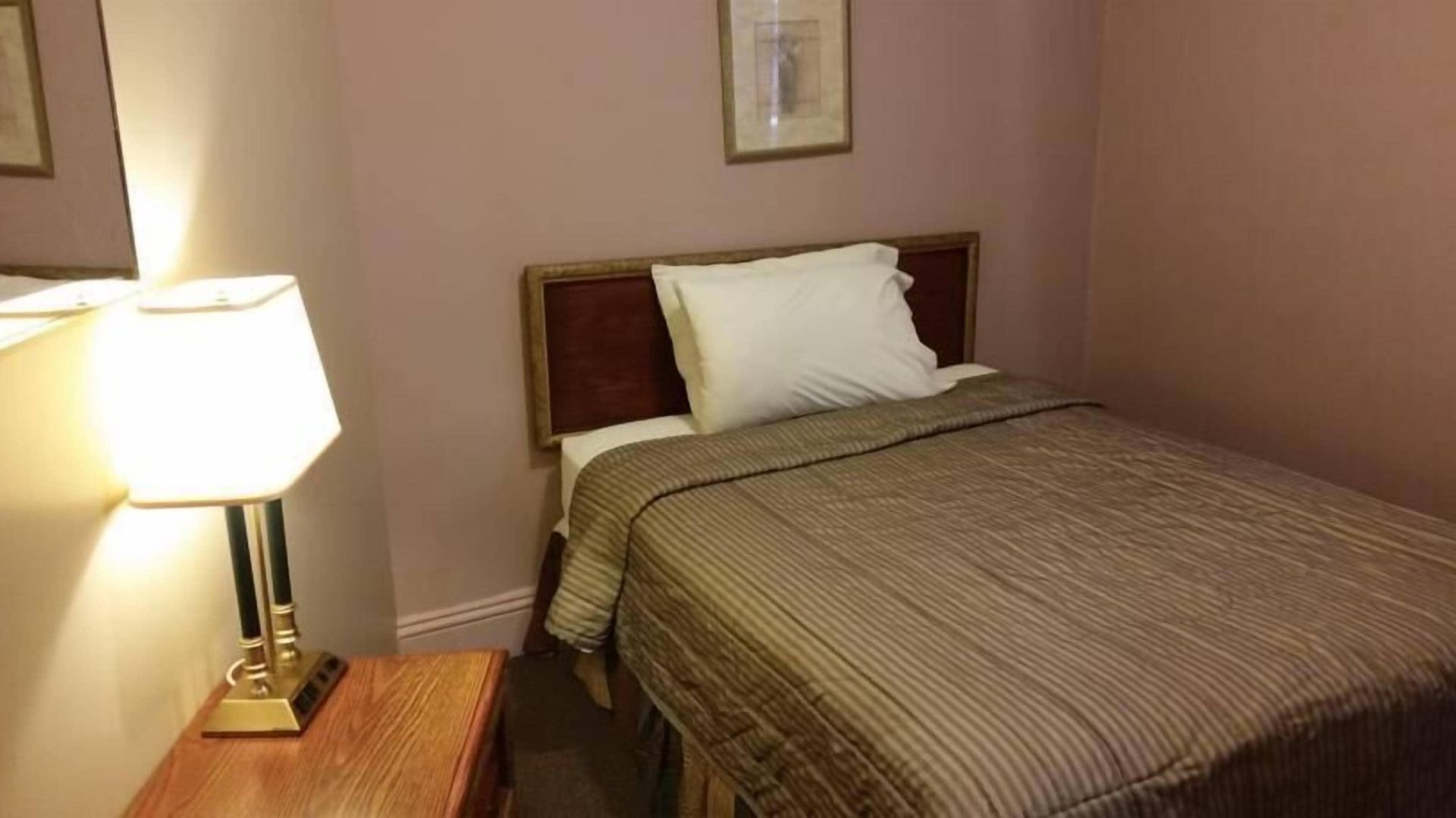 A Voyageur's Bed & Breakfast Ottawa