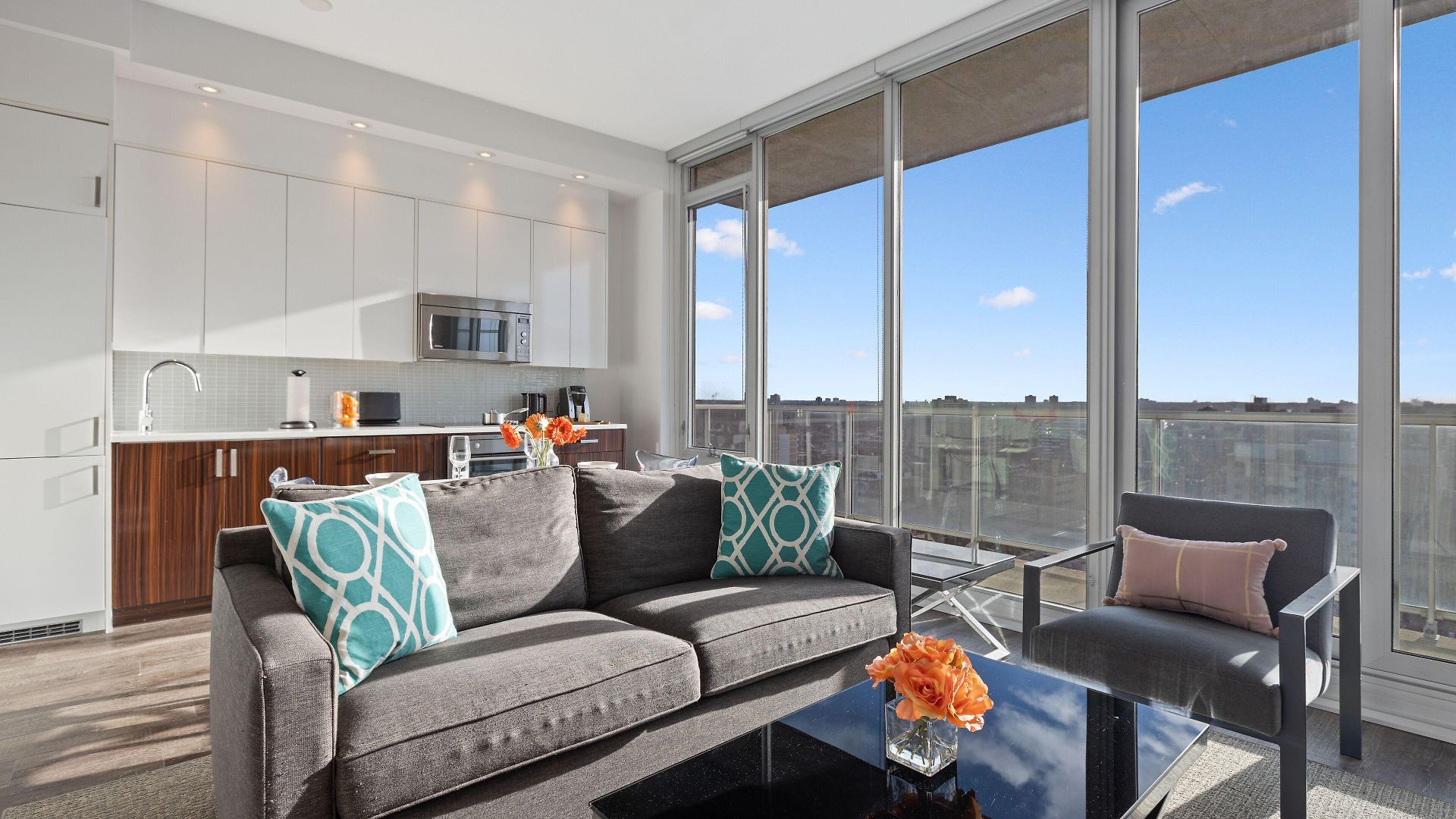 Soho Residences Lisgar Aparthotel