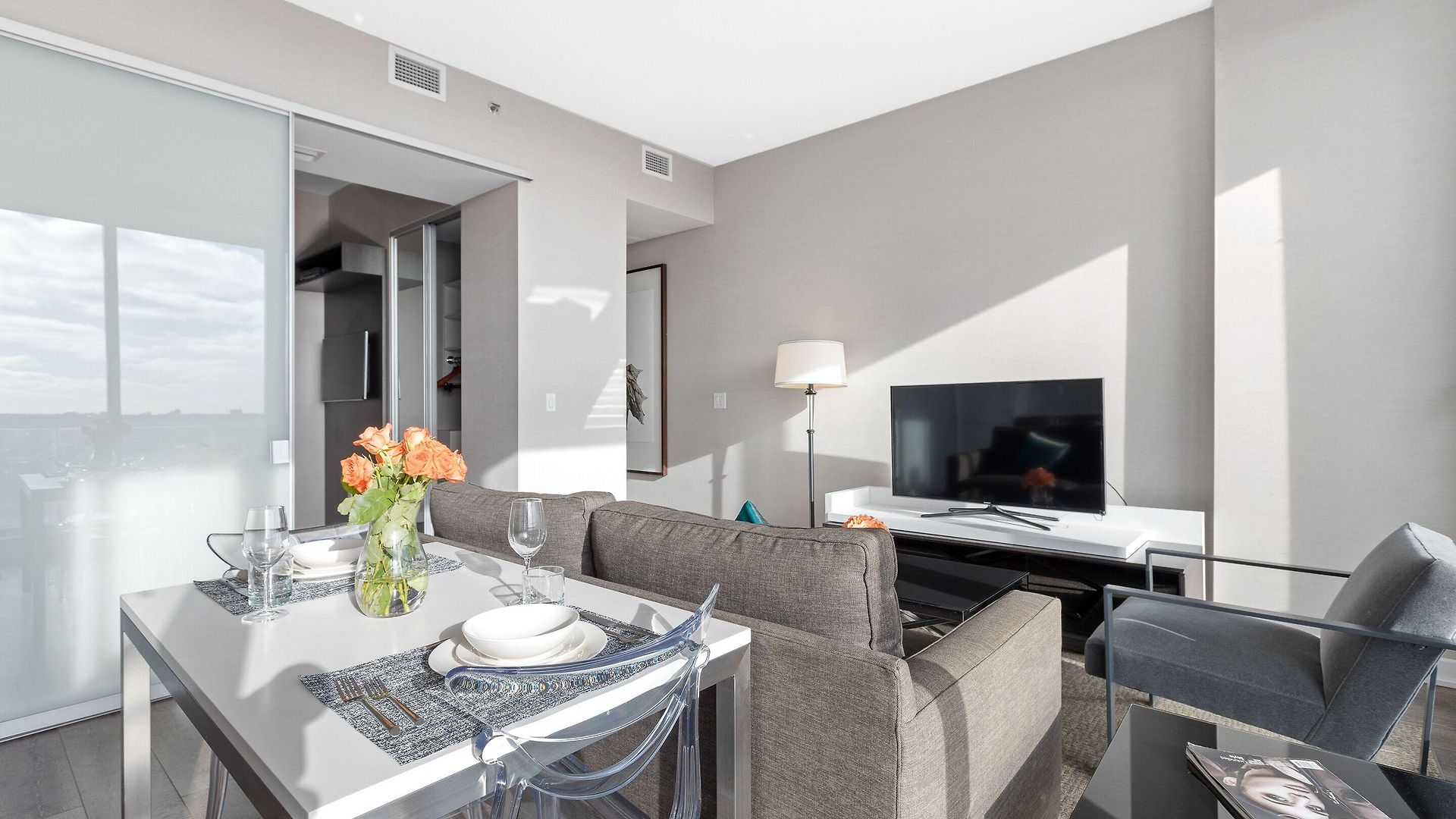 Soho Residences Lisgar Aparthotel 4*