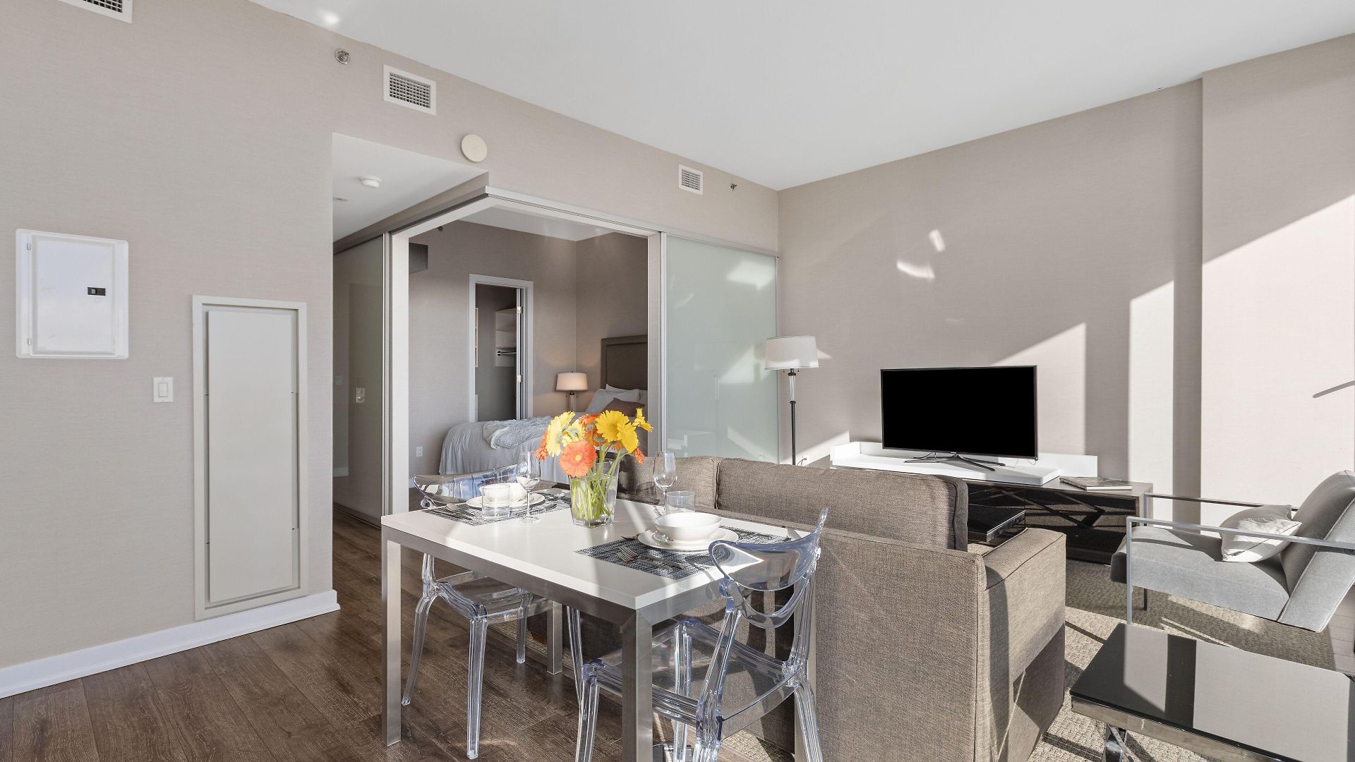 Soho Residences Lisgar 4*