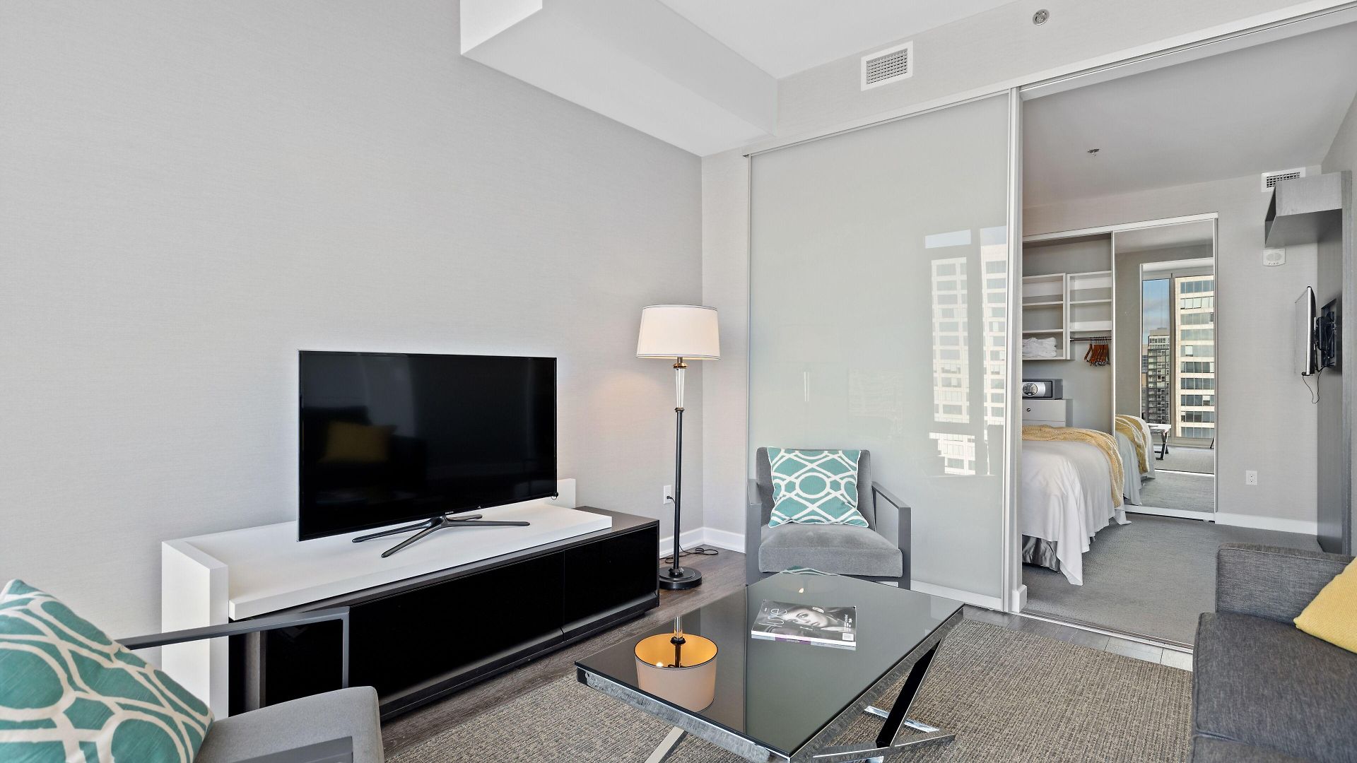 Soho Residences Lisgar Aparthotel 4*