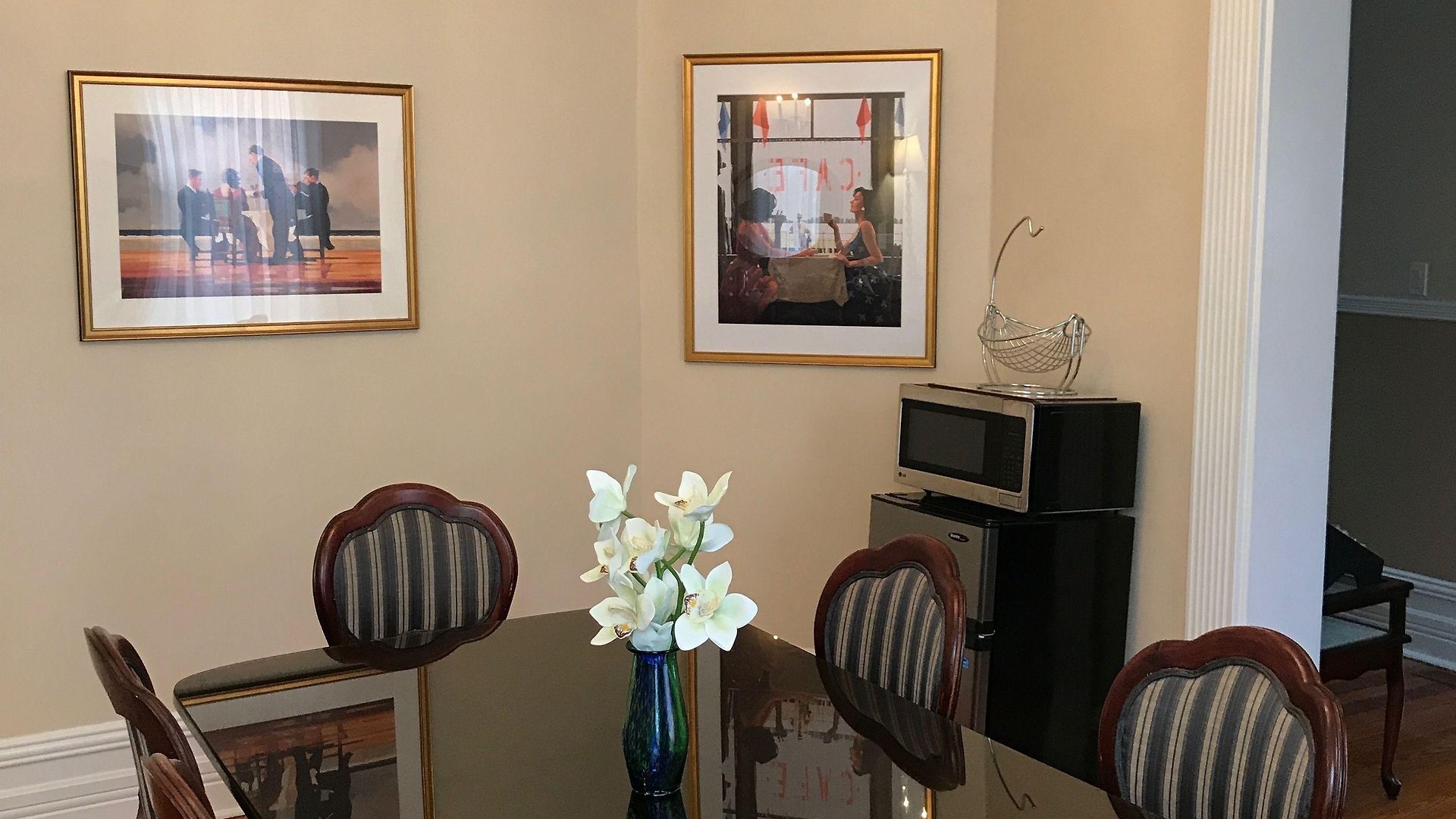 The Century House 3*