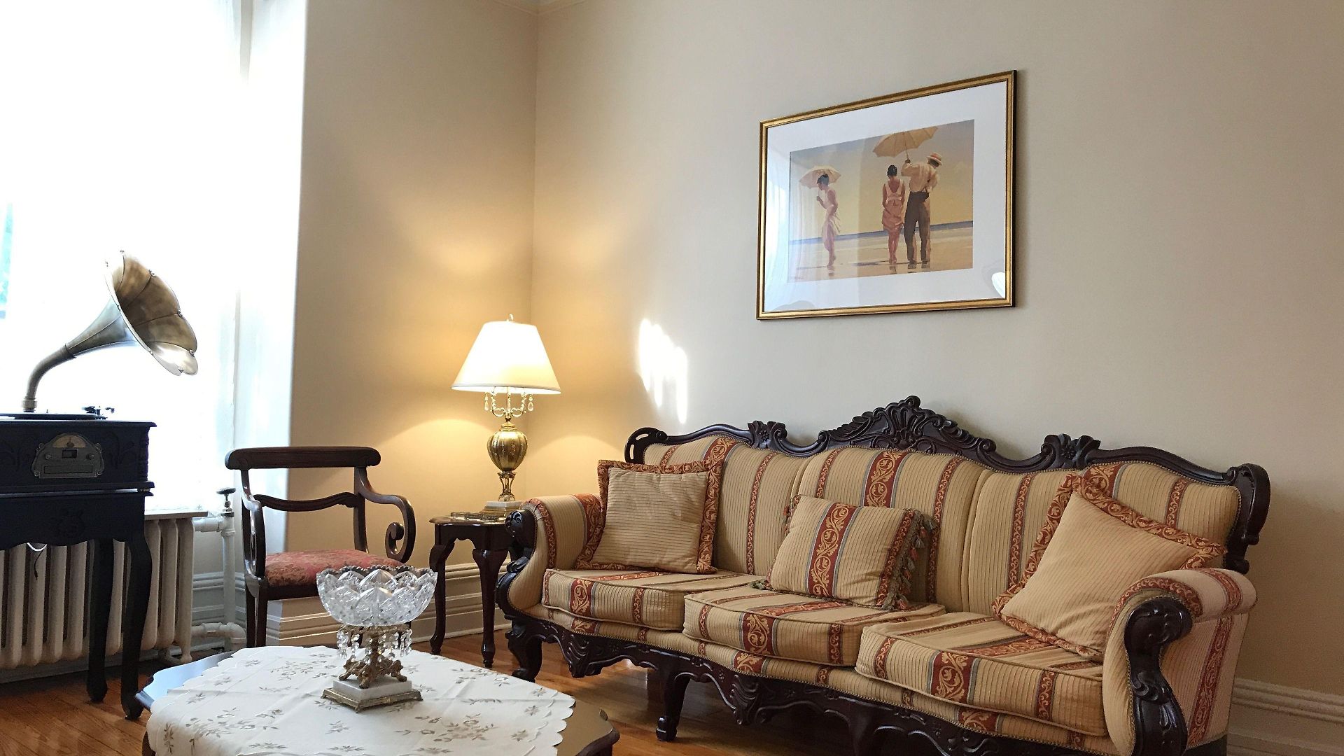 The Century House 3*