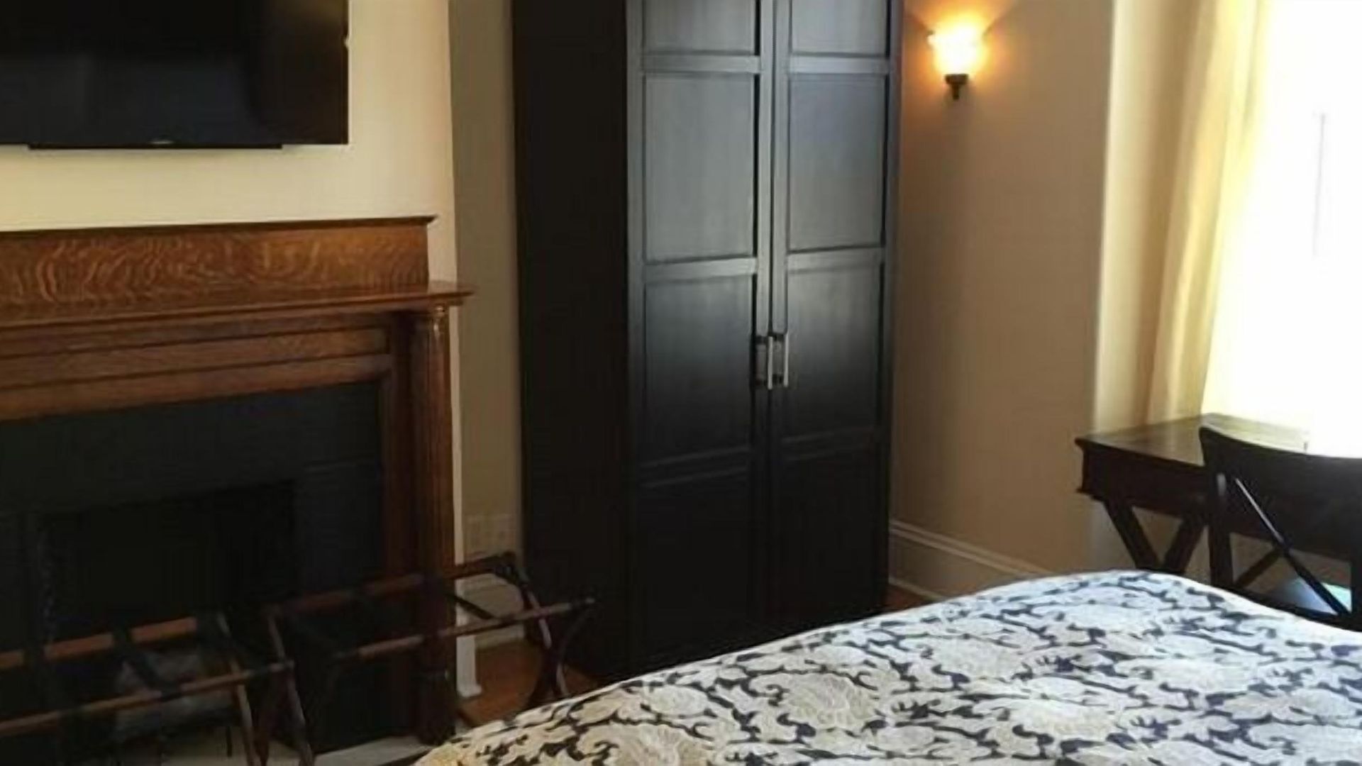 The Century House 3* Ottawa