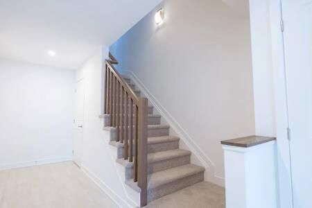 Modern 2br With Parking Near Airport And Downtown