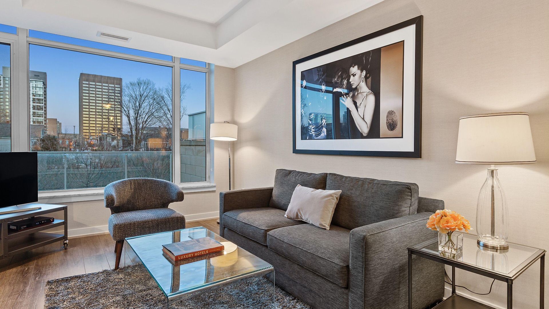 Soho Residences Champagne Aparthotel