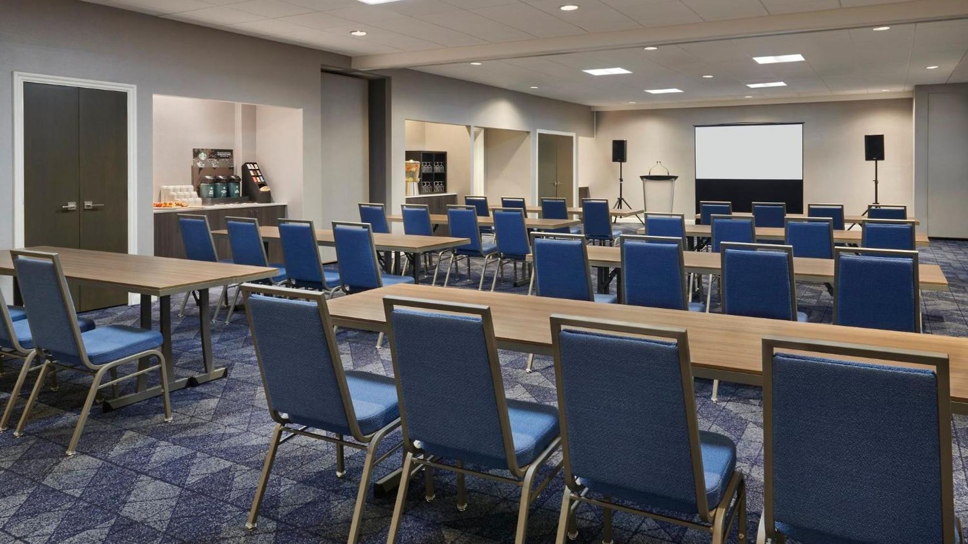 Courtyard By Marriott Downtown 3* Ottawa