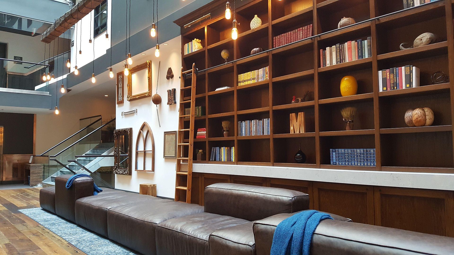 Hotel Metcalfe By Gray Collection 4*