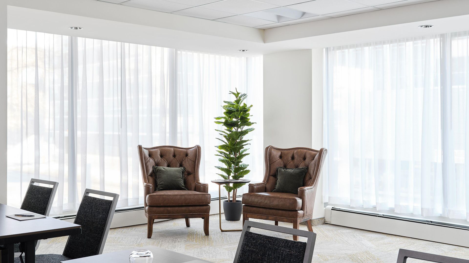Hotel Metcalfe By Gray Collection