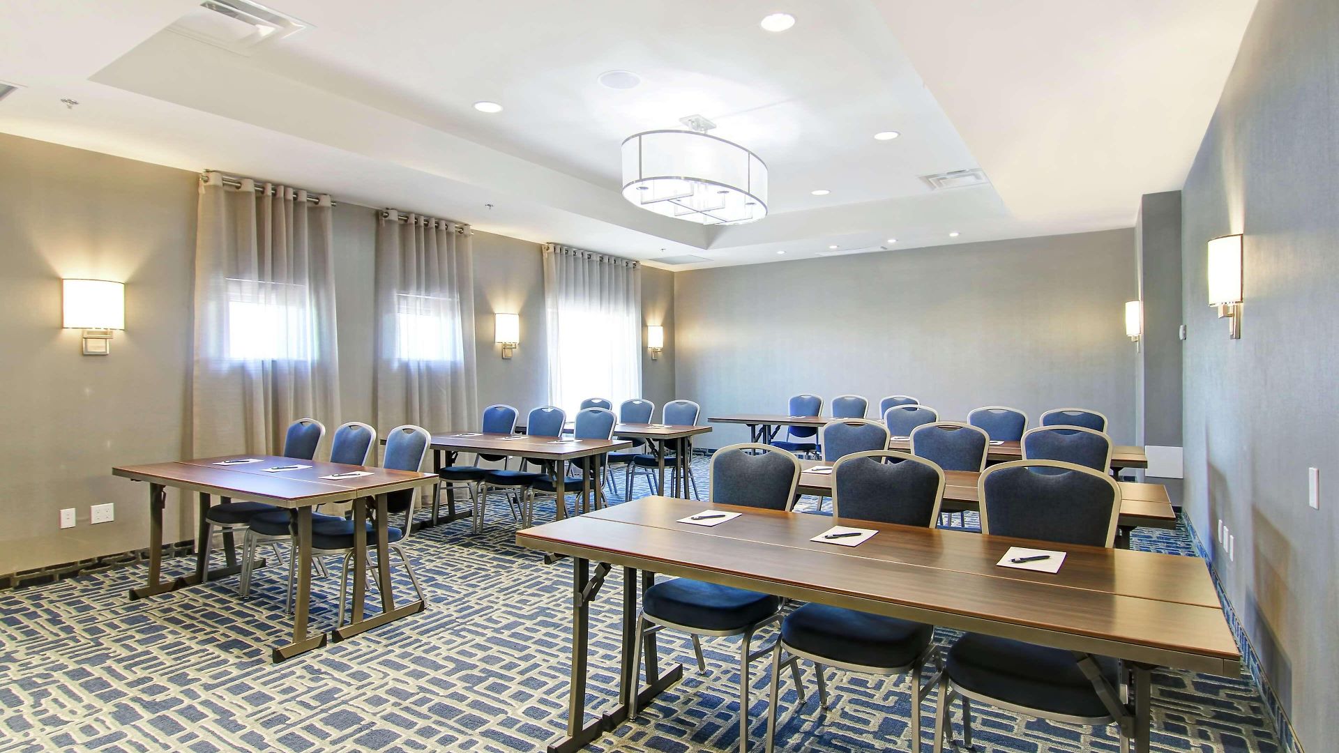 Hotel Homewood By Hilton Kanata