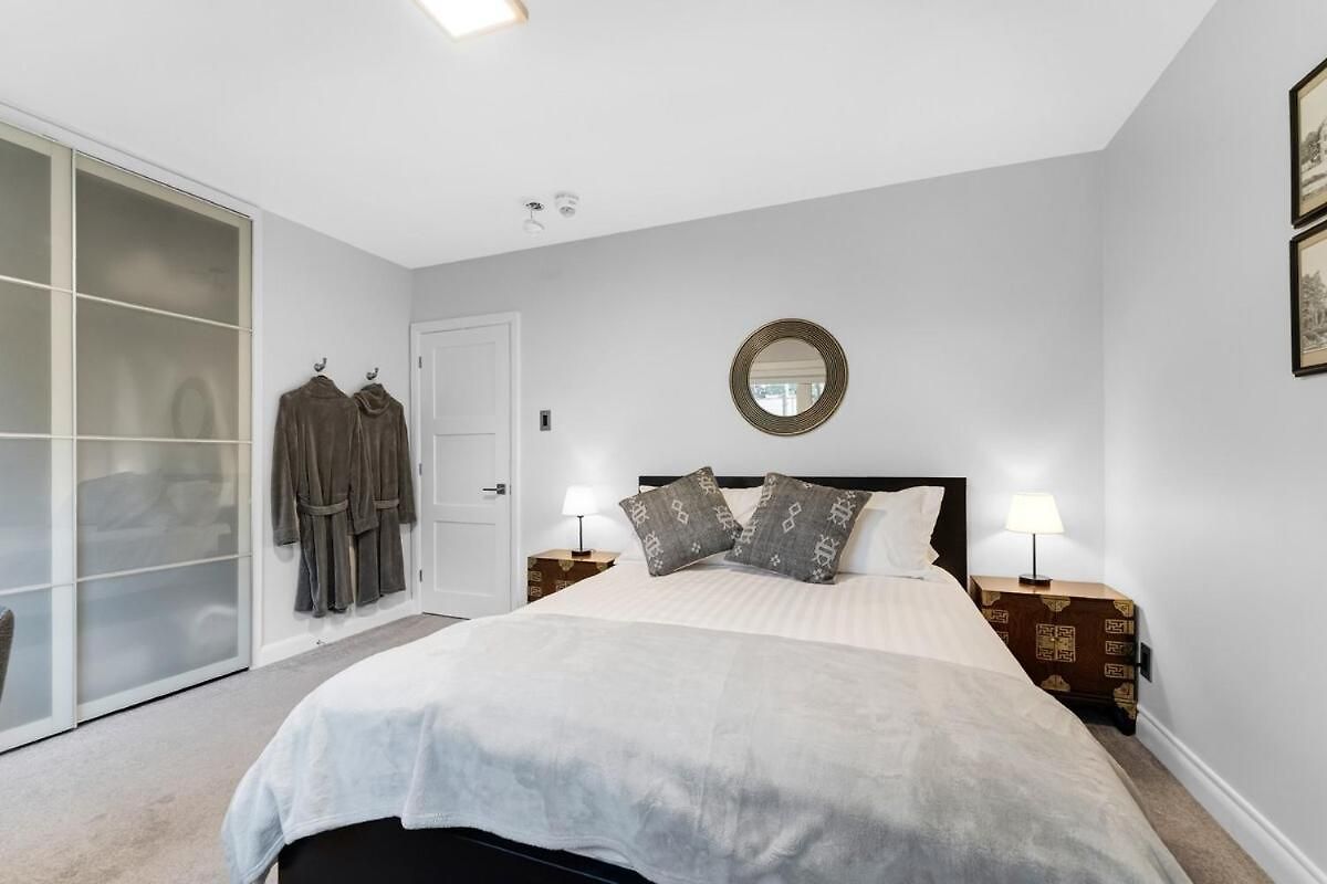 Holiday home Cozy - 5mins To The Hospital *