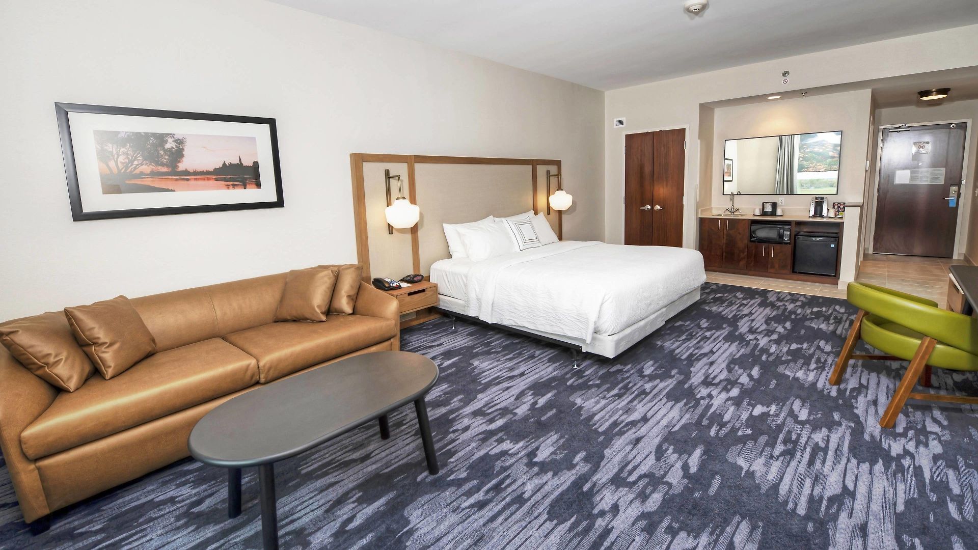Hotel Fairfield & By Marriott Airport