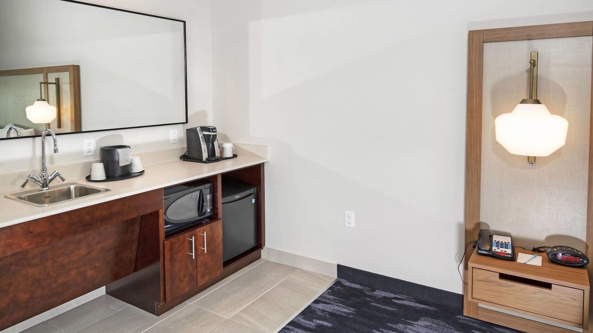 Fairfield & By Marriott Airport 3*