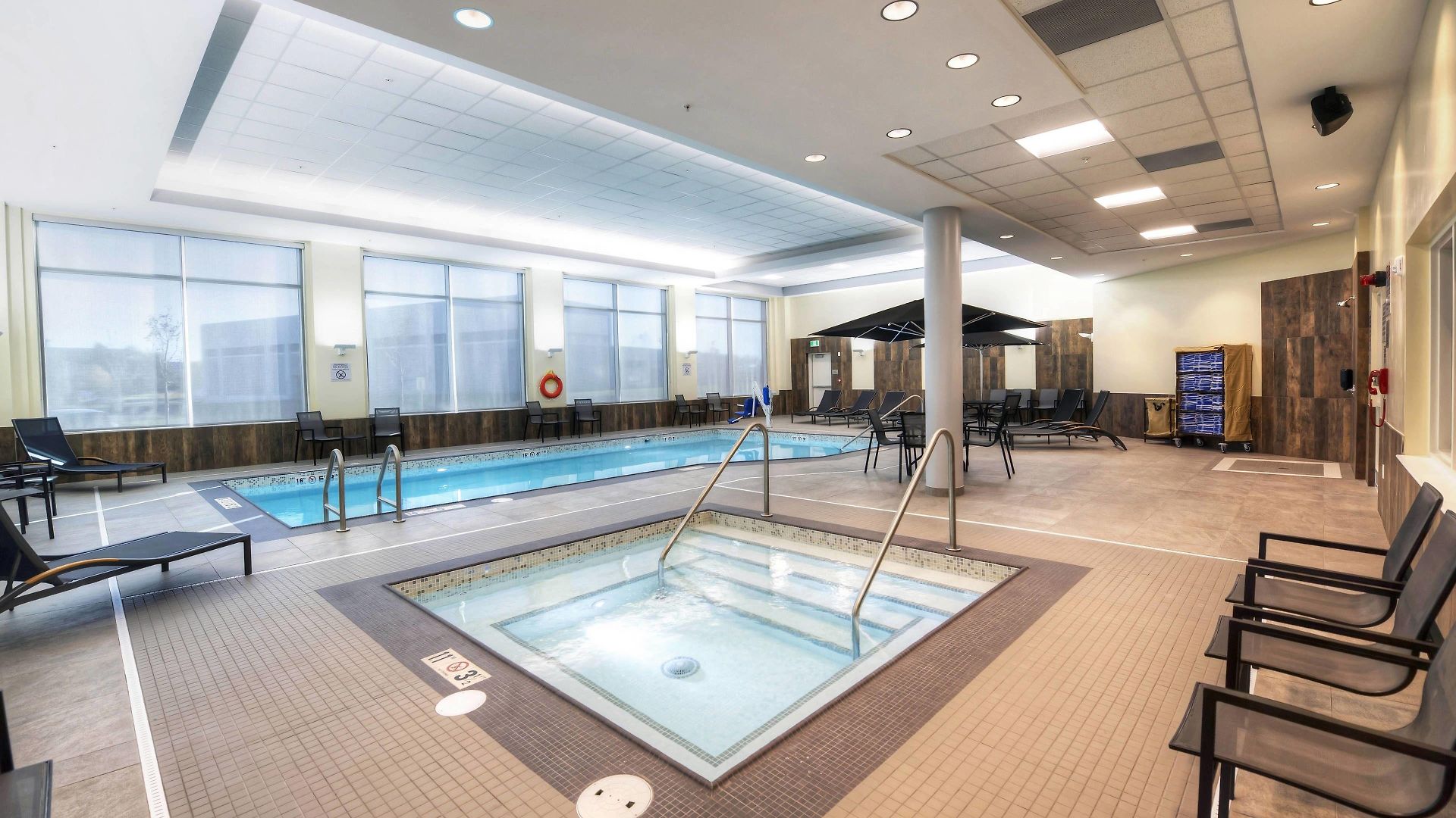 Fairfield & By Marriott Airport Ottawa