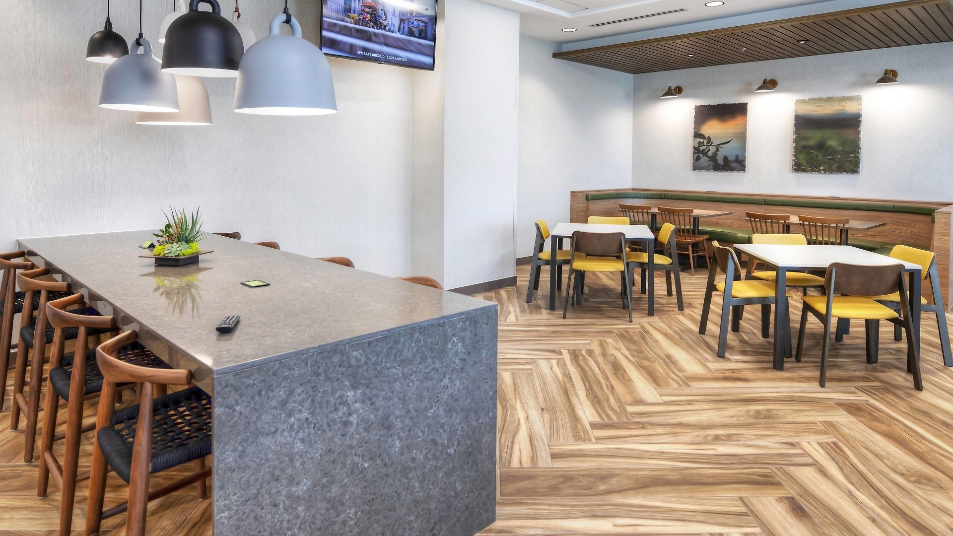 Hotel Fairfield & By Marriott Airport