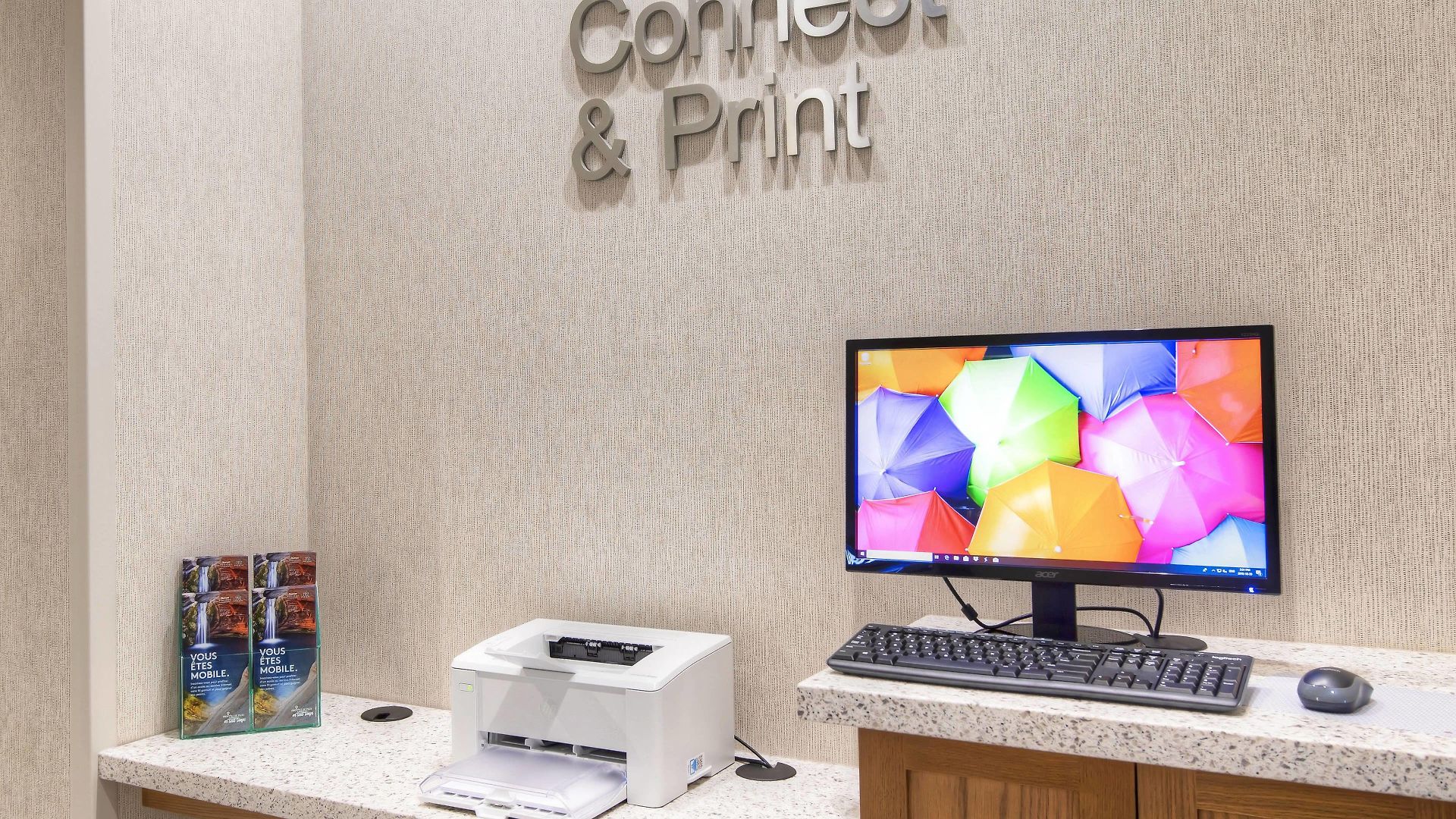 Fairfield & By Marriott Airport Ottawa