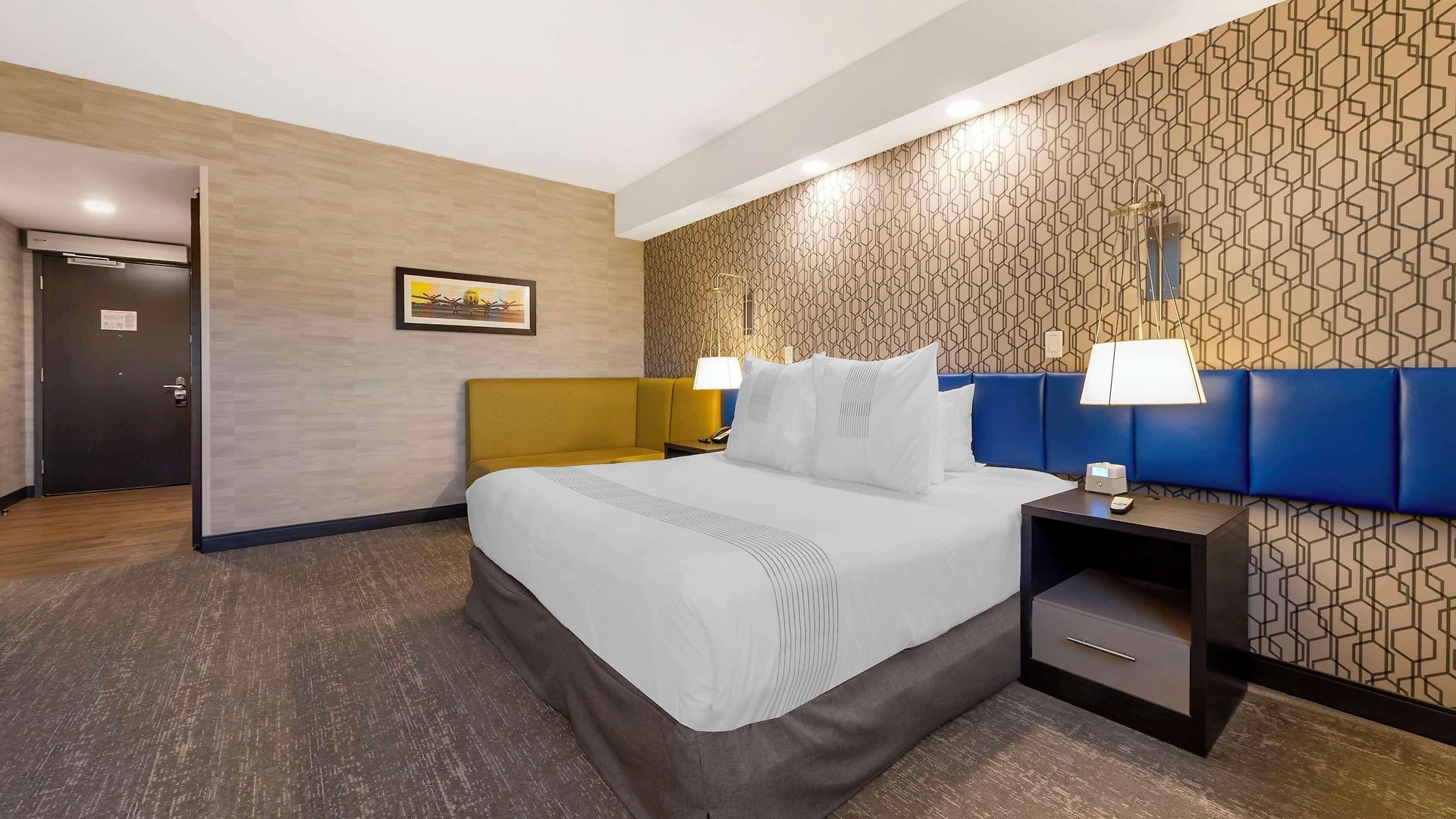 Hotel Glo Western Kanata West