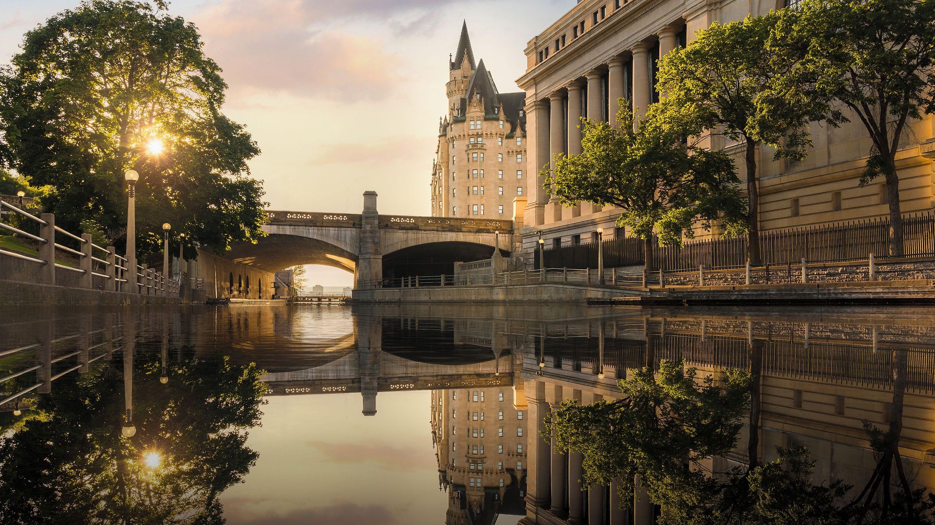 Fairmont Chateau Laurier Gold Experience Ottawa