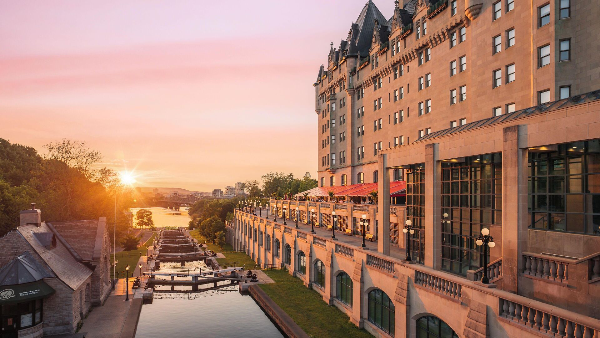 Fairmont Chateau Laurier Gold Experience 5* Ottawa